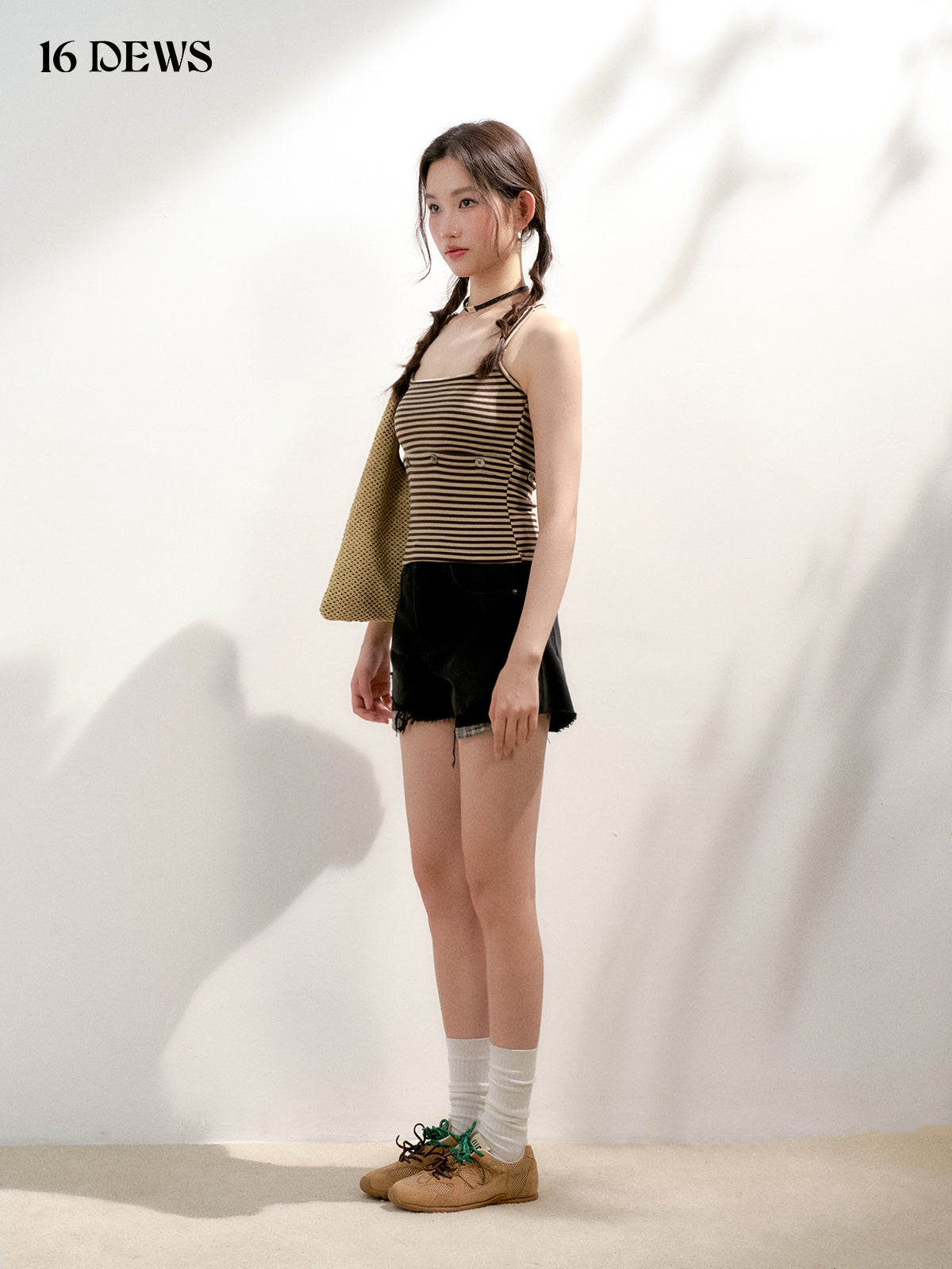 16DEWS 16D25199 Detachable button design camisole