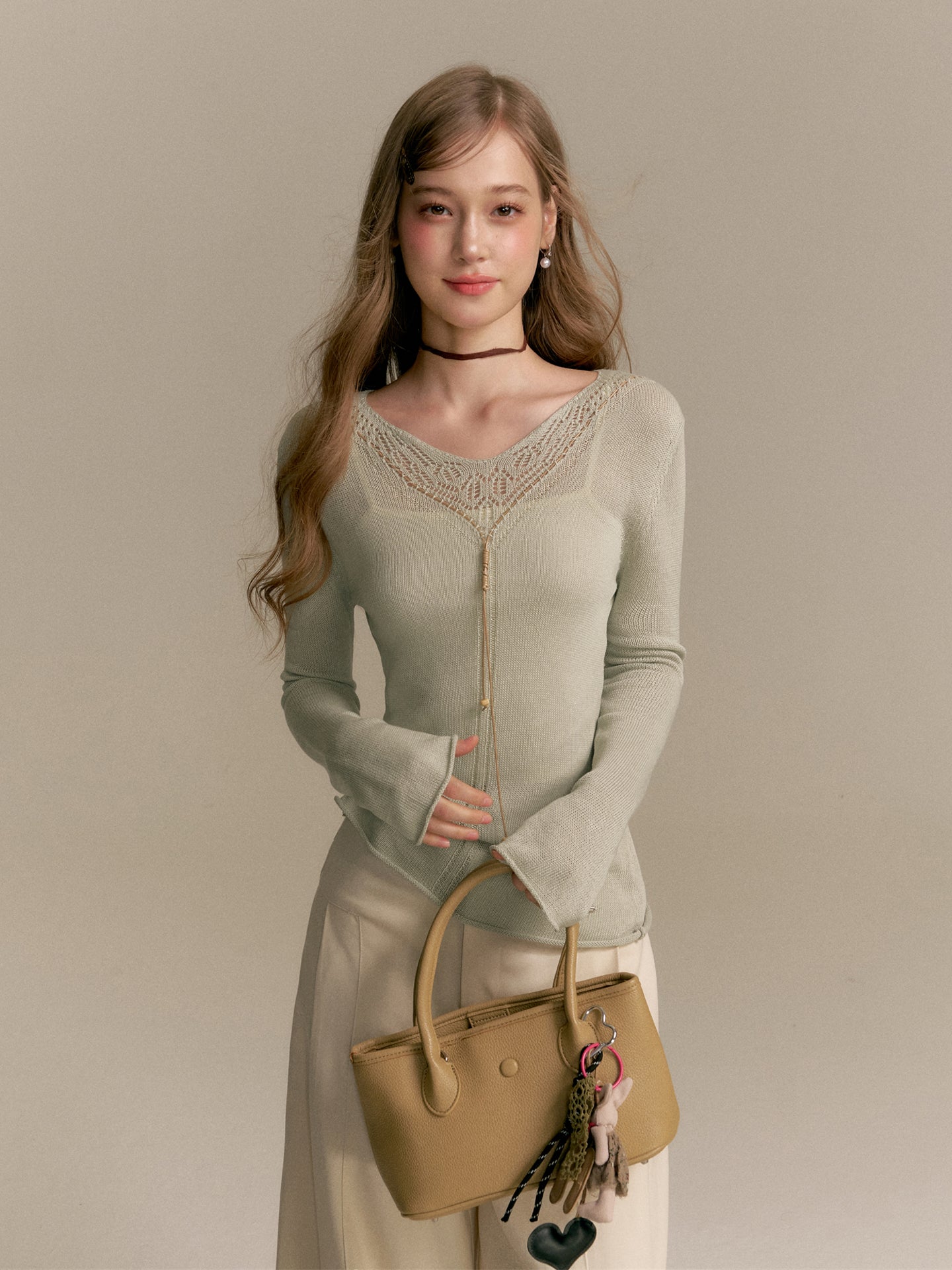 16DEWS 16D25286 V-neck long-sleeved knitted sweater