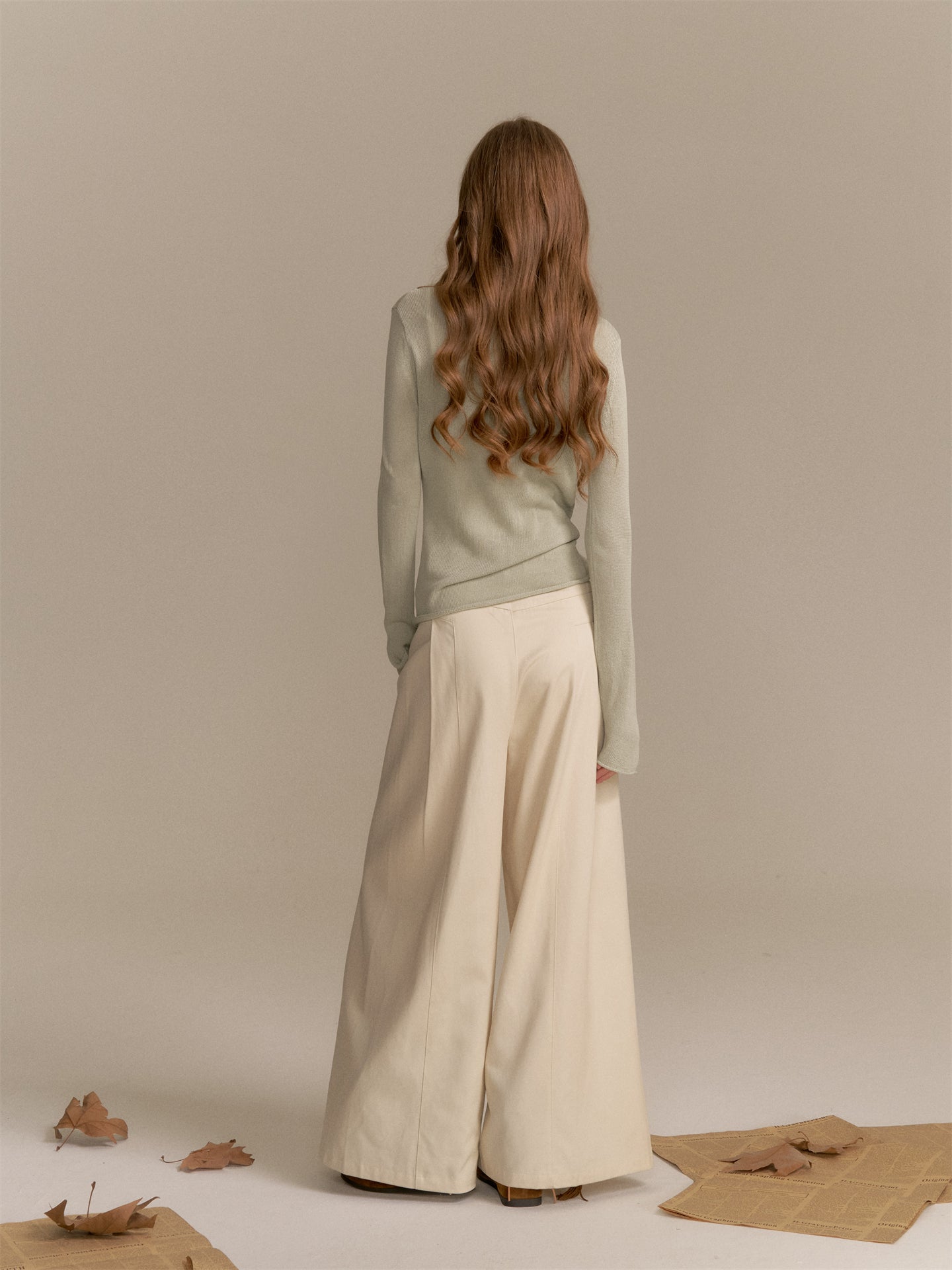 16DEWS 16D25286 V-neck long-sleeved knitted sweater
