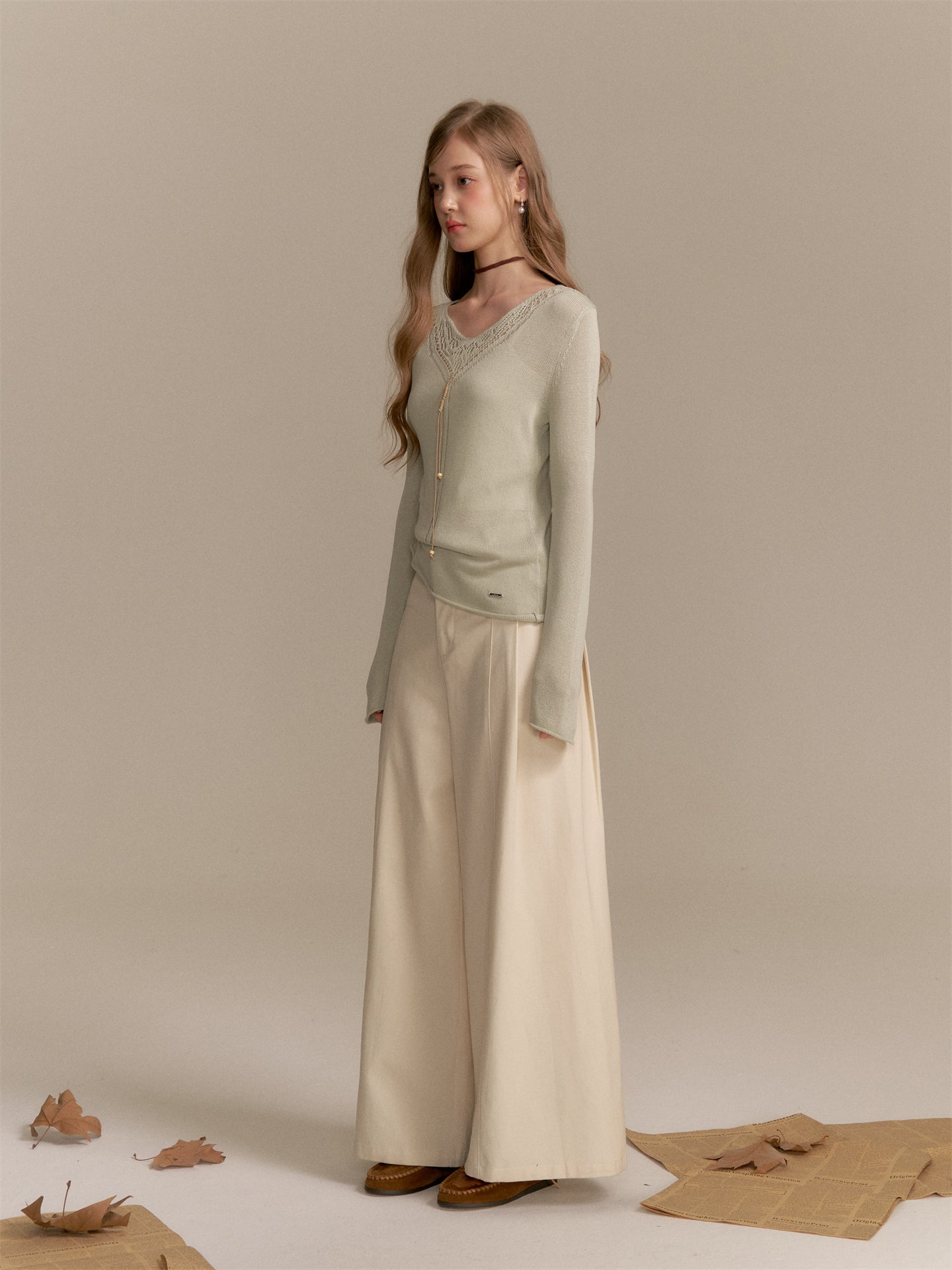 16DEWS 16D25286 V-neck long-sleeved knitted sweater