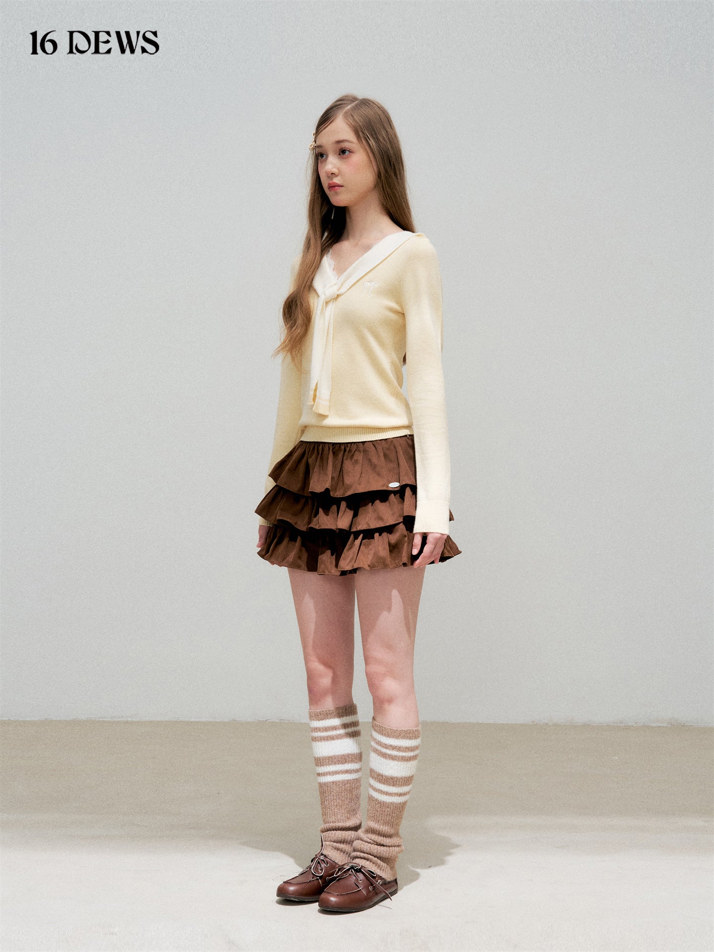 16DEWS 16D25293 Cream yellow lace patchwork long sleeved knitted sweater