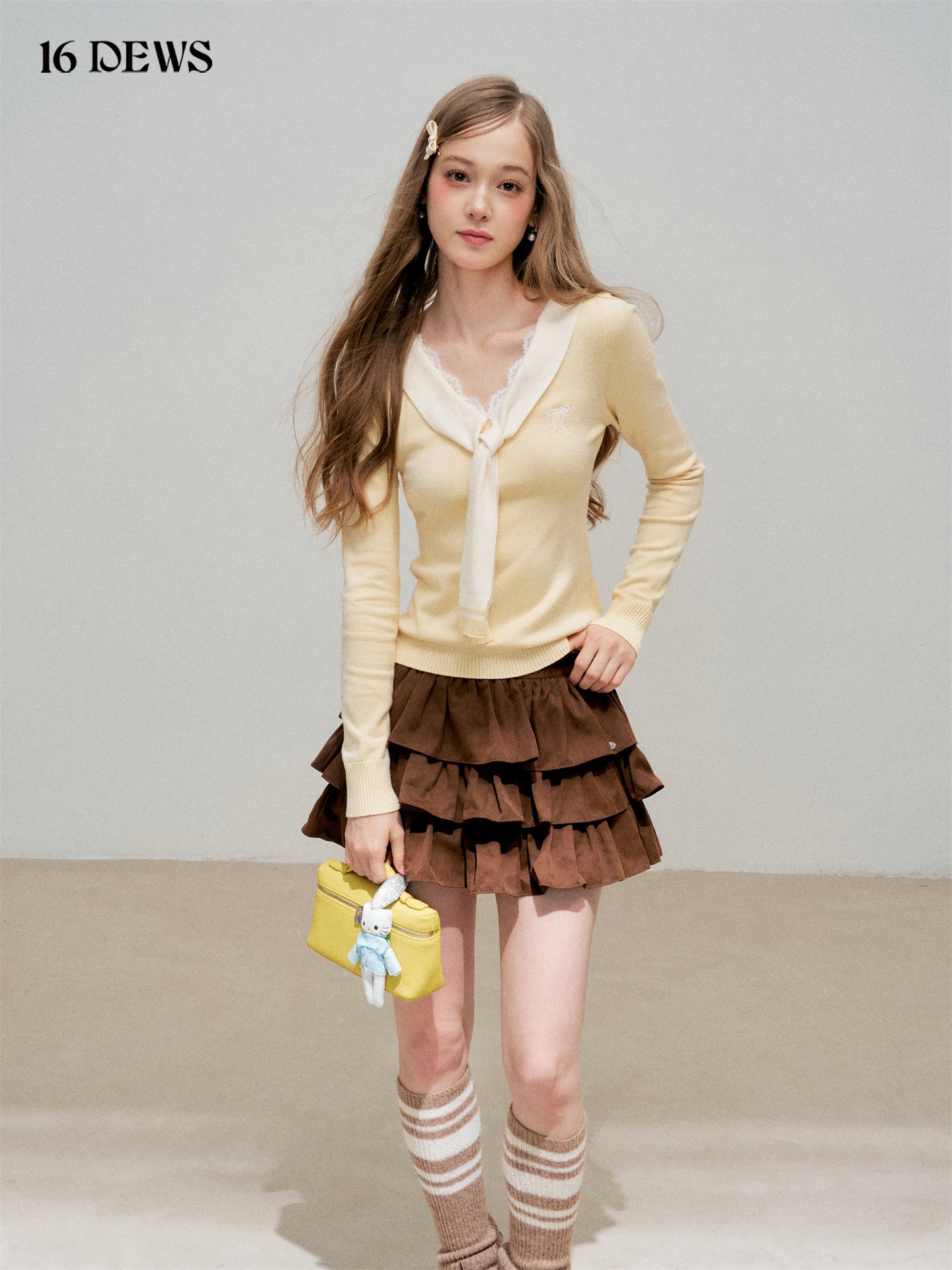 16DEWS 16D25293 Cream yellow lace patchwork long sleeved knitted sweater