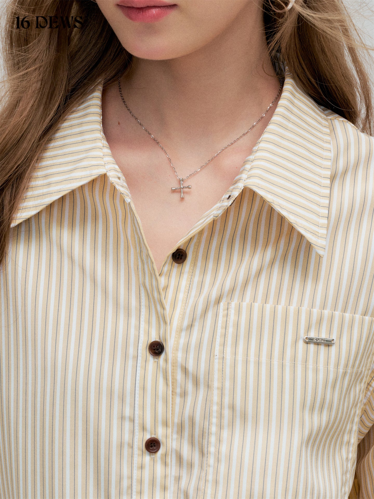 16DEWS 16D25311 Fold up collar long sleeved shirt