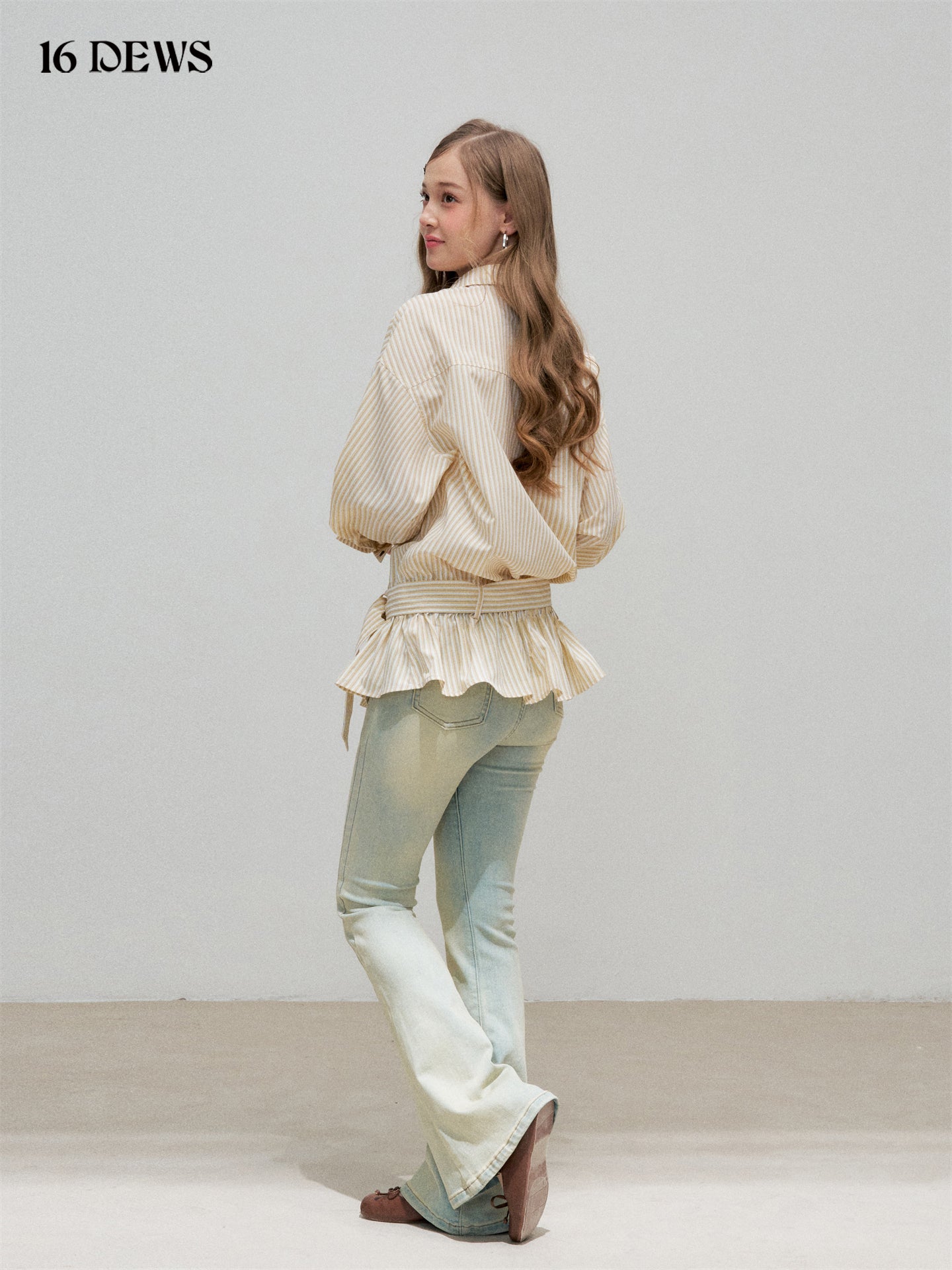 16DEWS 16D25311 Fold up collar long sleeved shirt