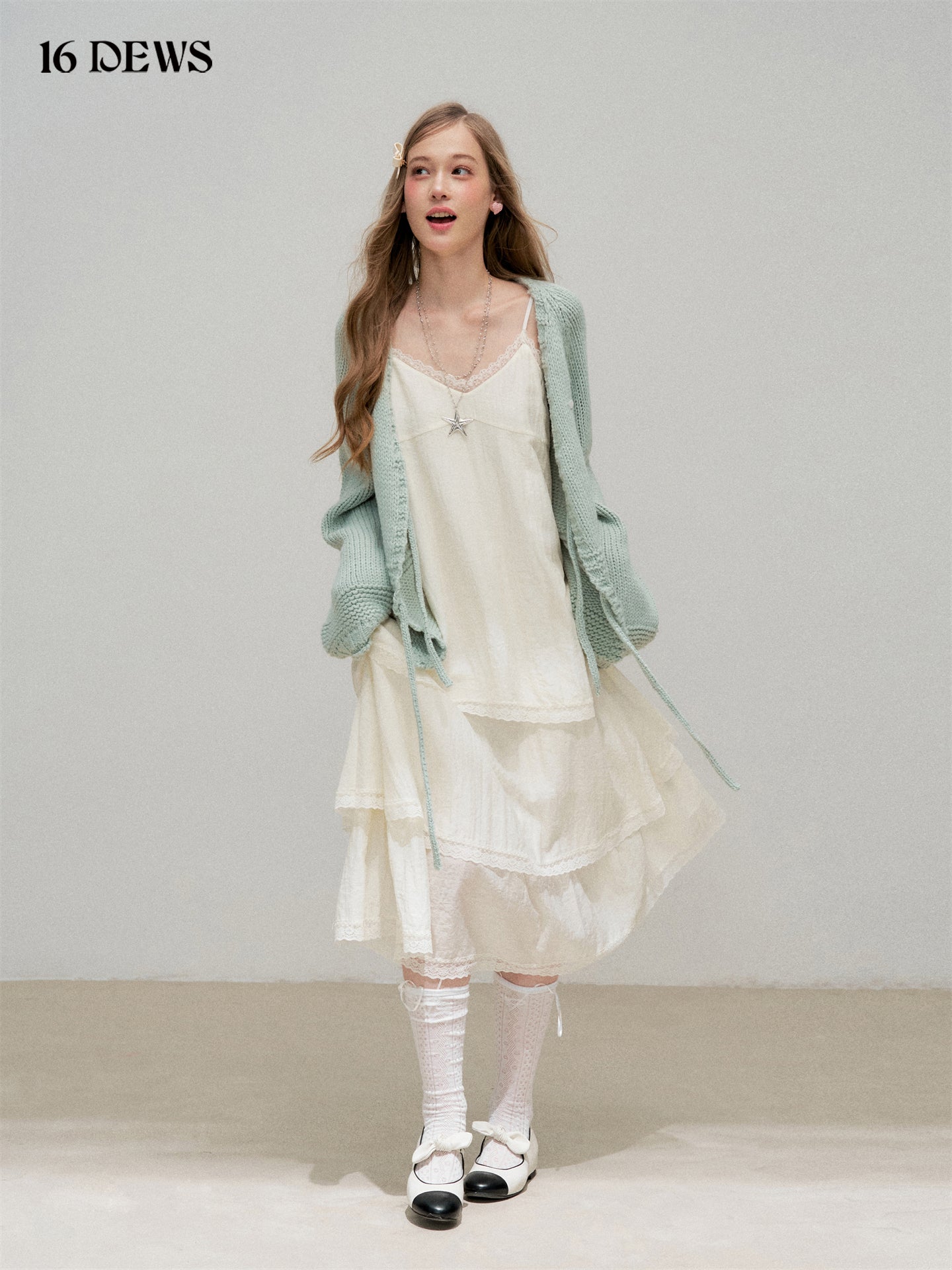 16DEWS 16D25313 Coarse needle lantern sleeve woolen cardigan