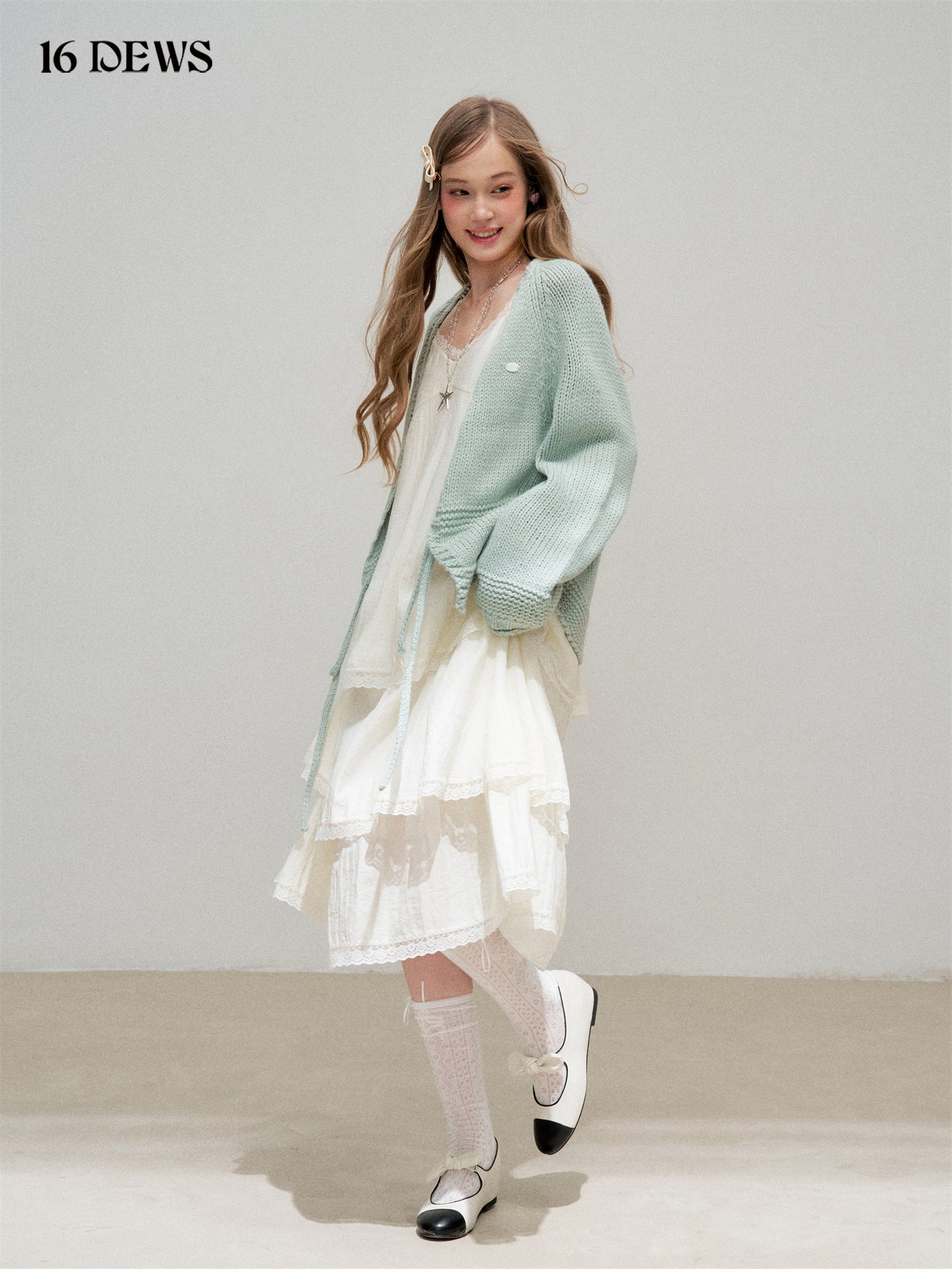 16DEWS 16D25313 Coarse needle lantern sleeve woolen cardigan