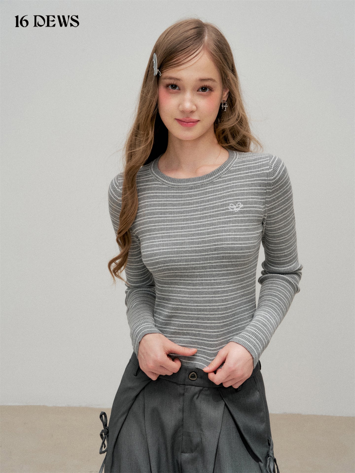 16DEWS 16D25320 Striped slim fit long sleeved top (with shawl)