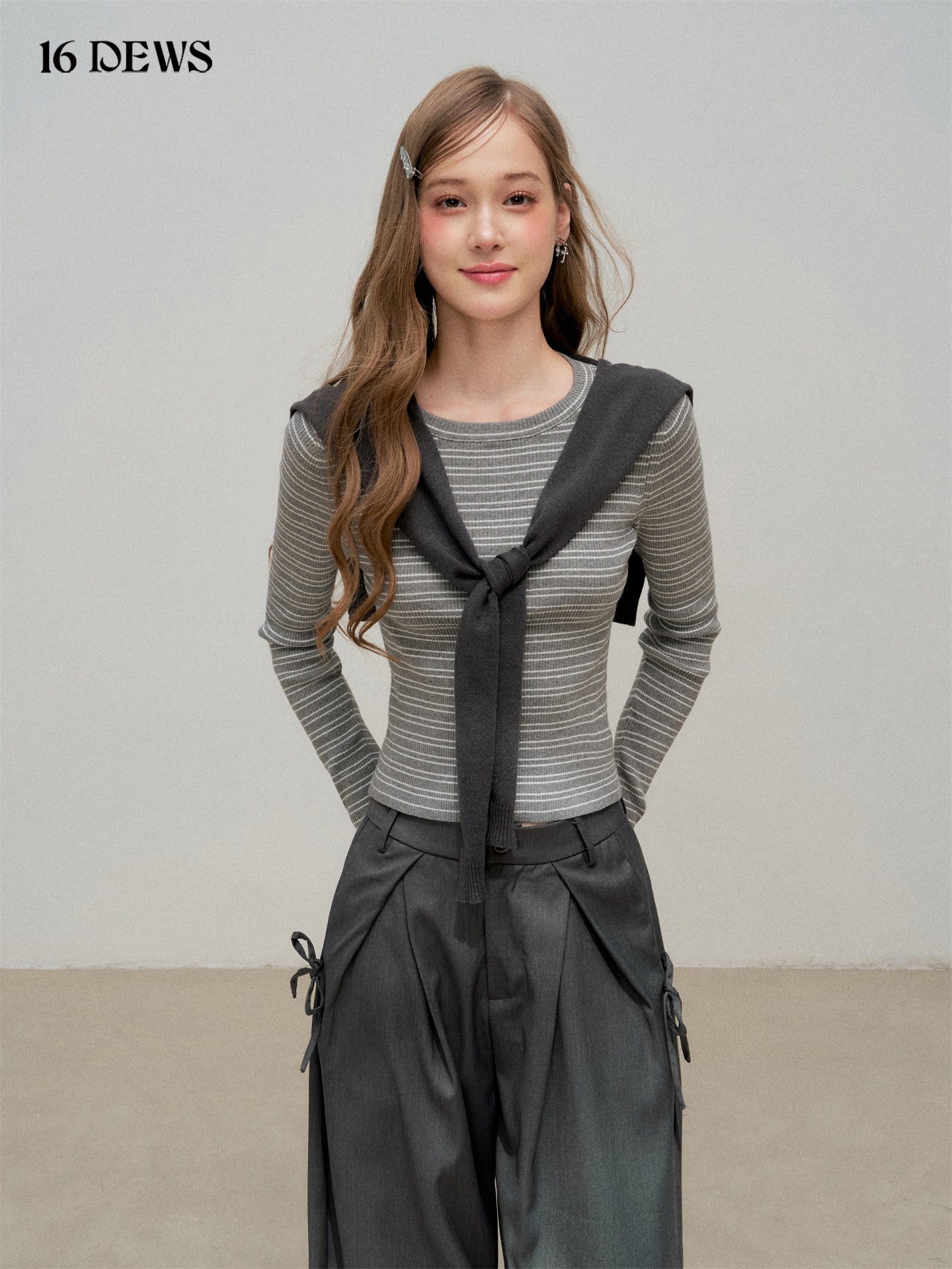 16DEWS 16D25320 Striped slim fit long sleeved top (with shawl)