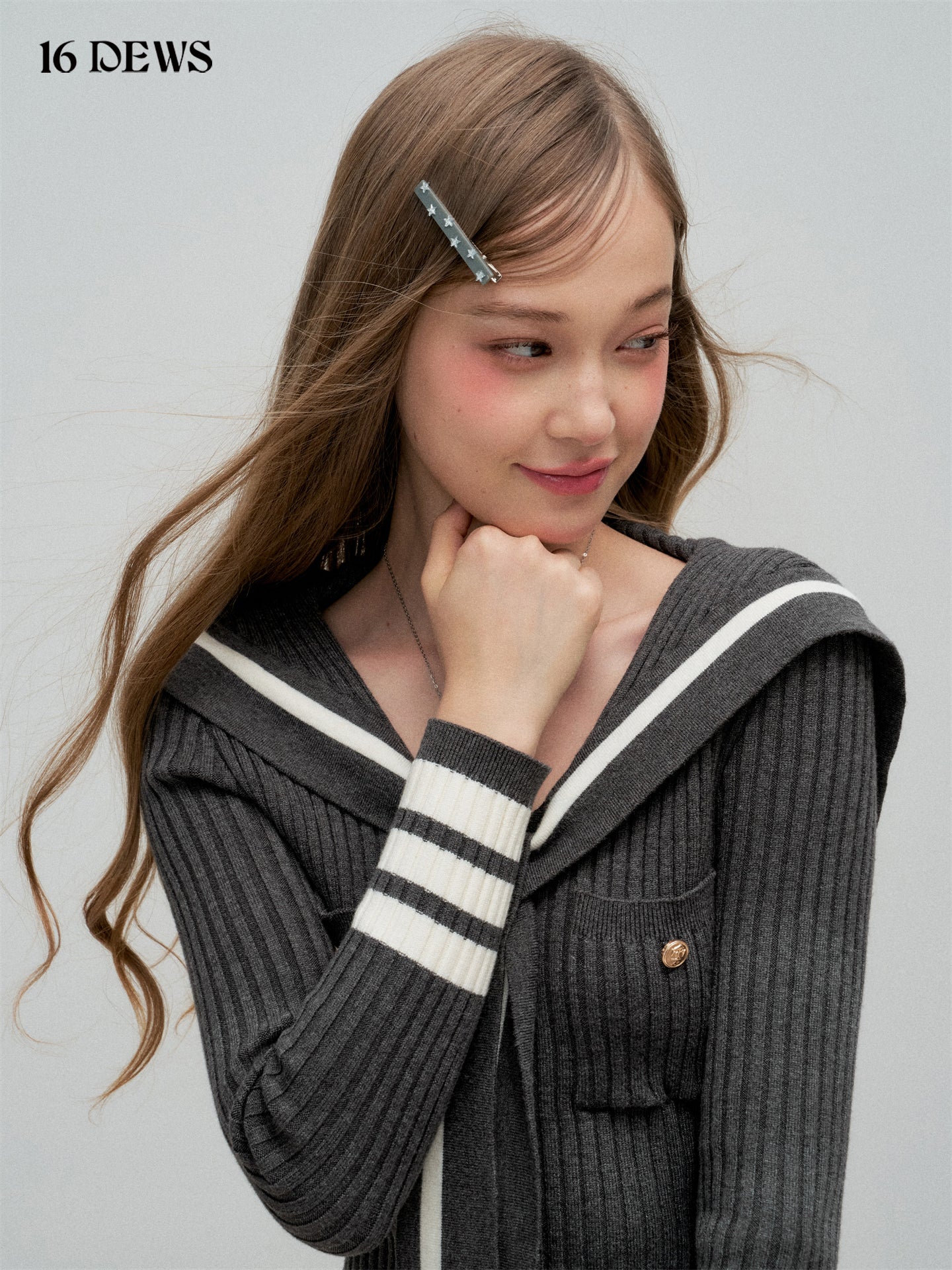 16DEWS 16D25333 Preppy chic navy collar contrasting knit slim fit top