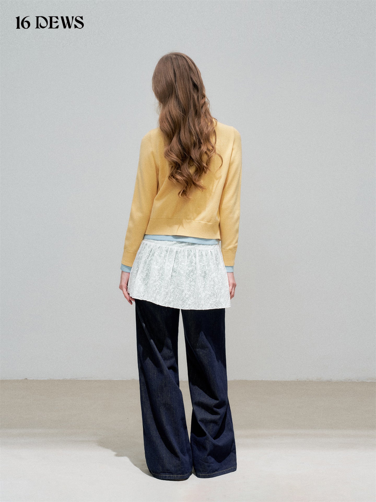 16DEWS 16D25335 Color blocking patchwork lapel fake two-piece knitted top