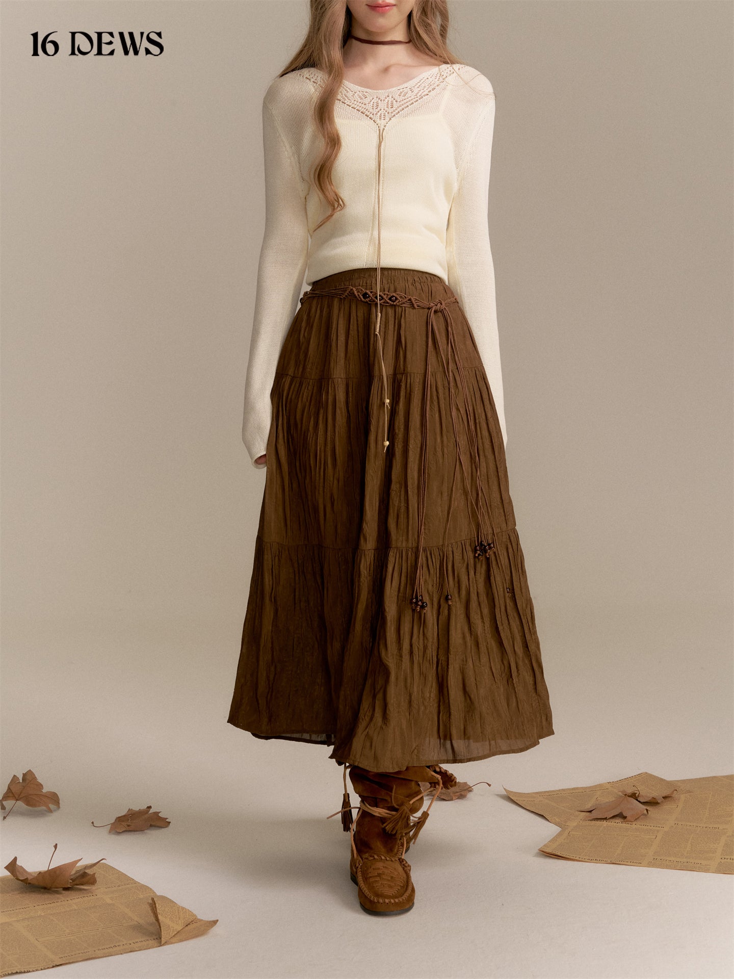 16DEWS 16D25340 Folded high waisted A-line skirt (with belt)