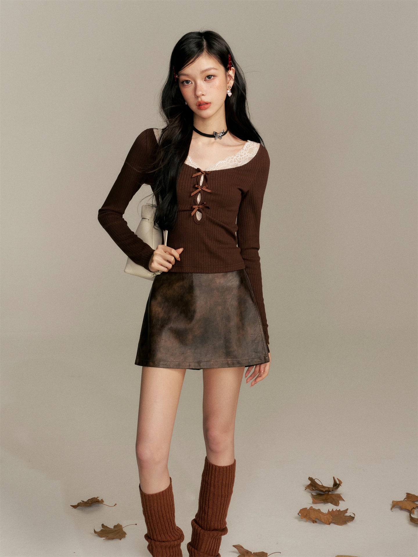 16DEWS 16D25351 Color blocked lace patchwork V-neck knitted top