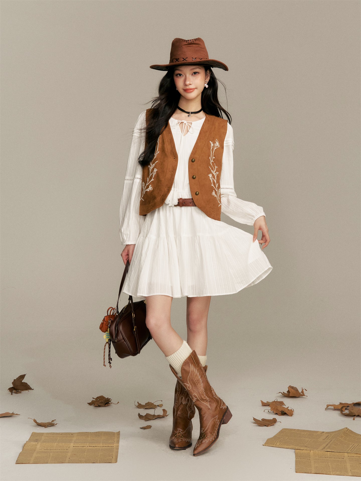 16DEWS 16D25362 Retro 3D embroidered vest