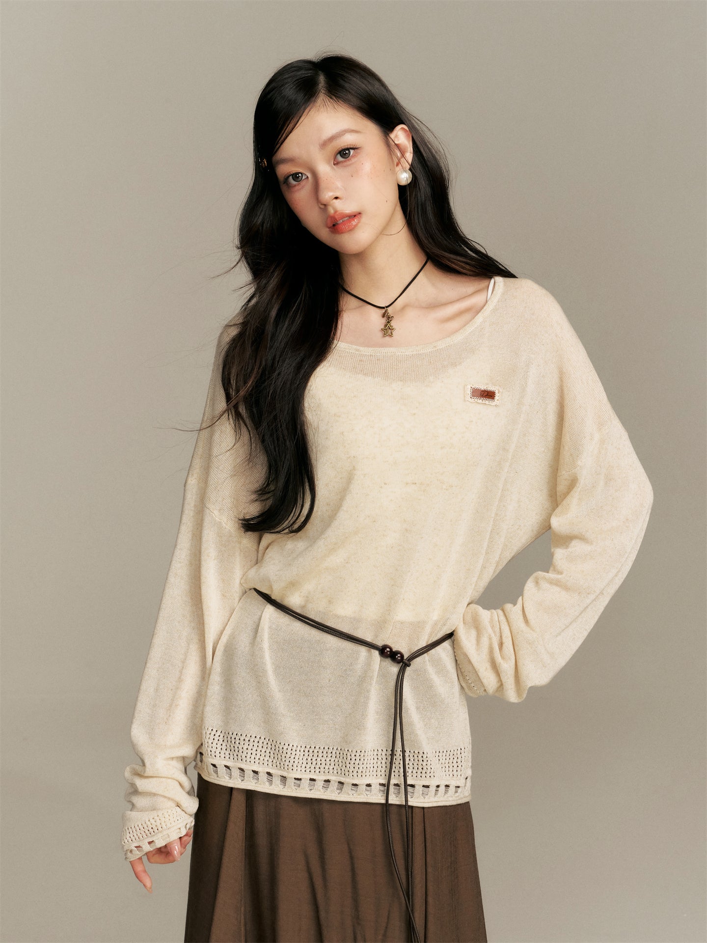 16DEWS 16D25364 Hollow bottom loose knit top