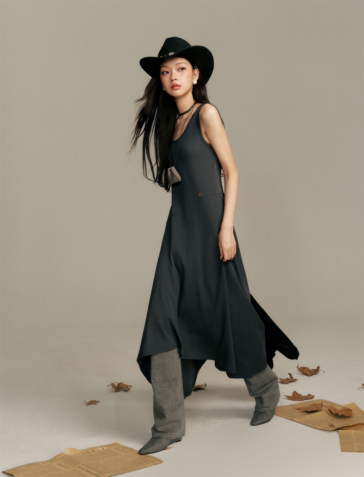 16DEWS 16D25370 Irregular design U-neck vest dress (with bag)