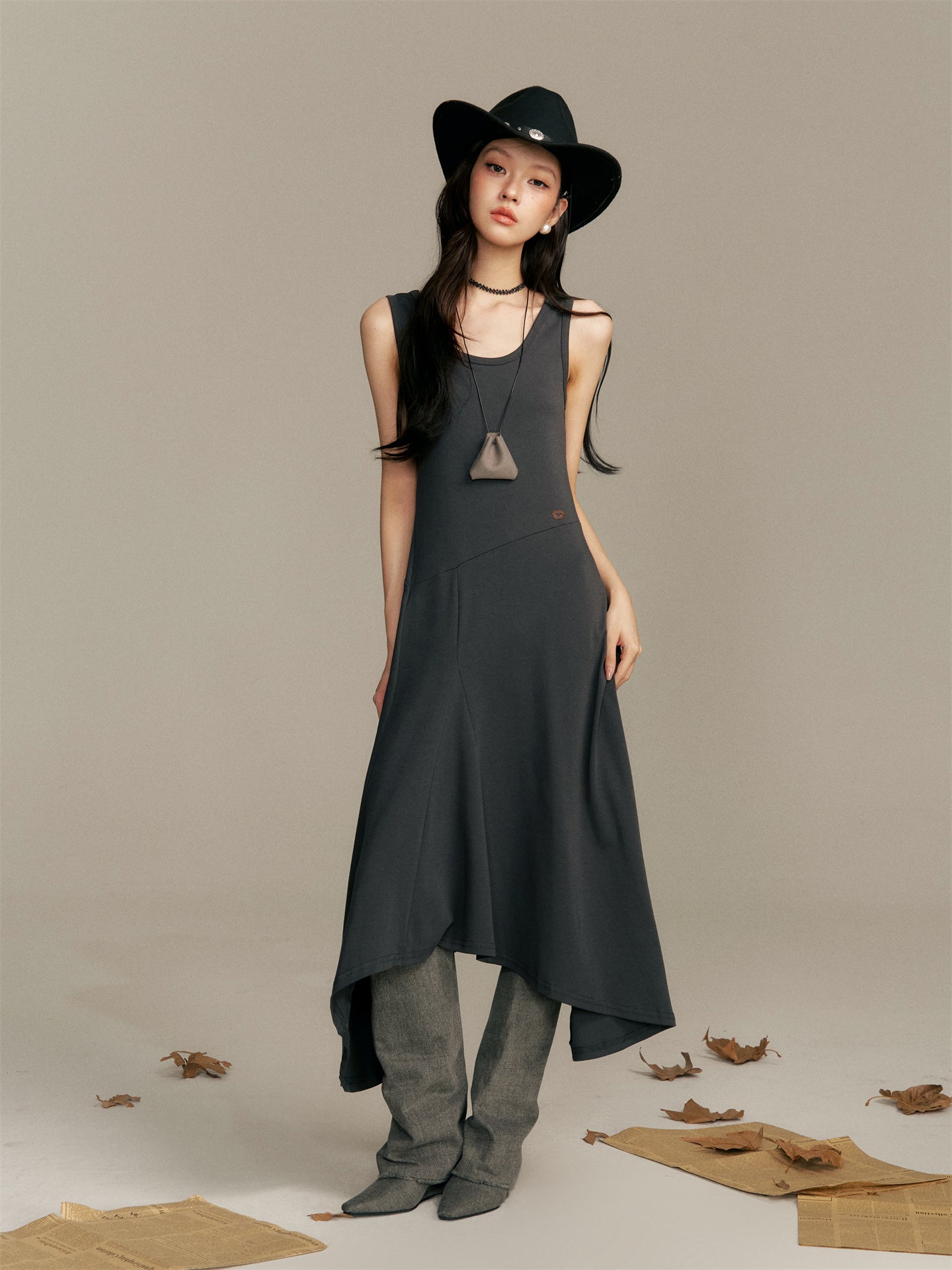 16DEWS 16D25370 Irregular design U-neck vest dress (with bag)