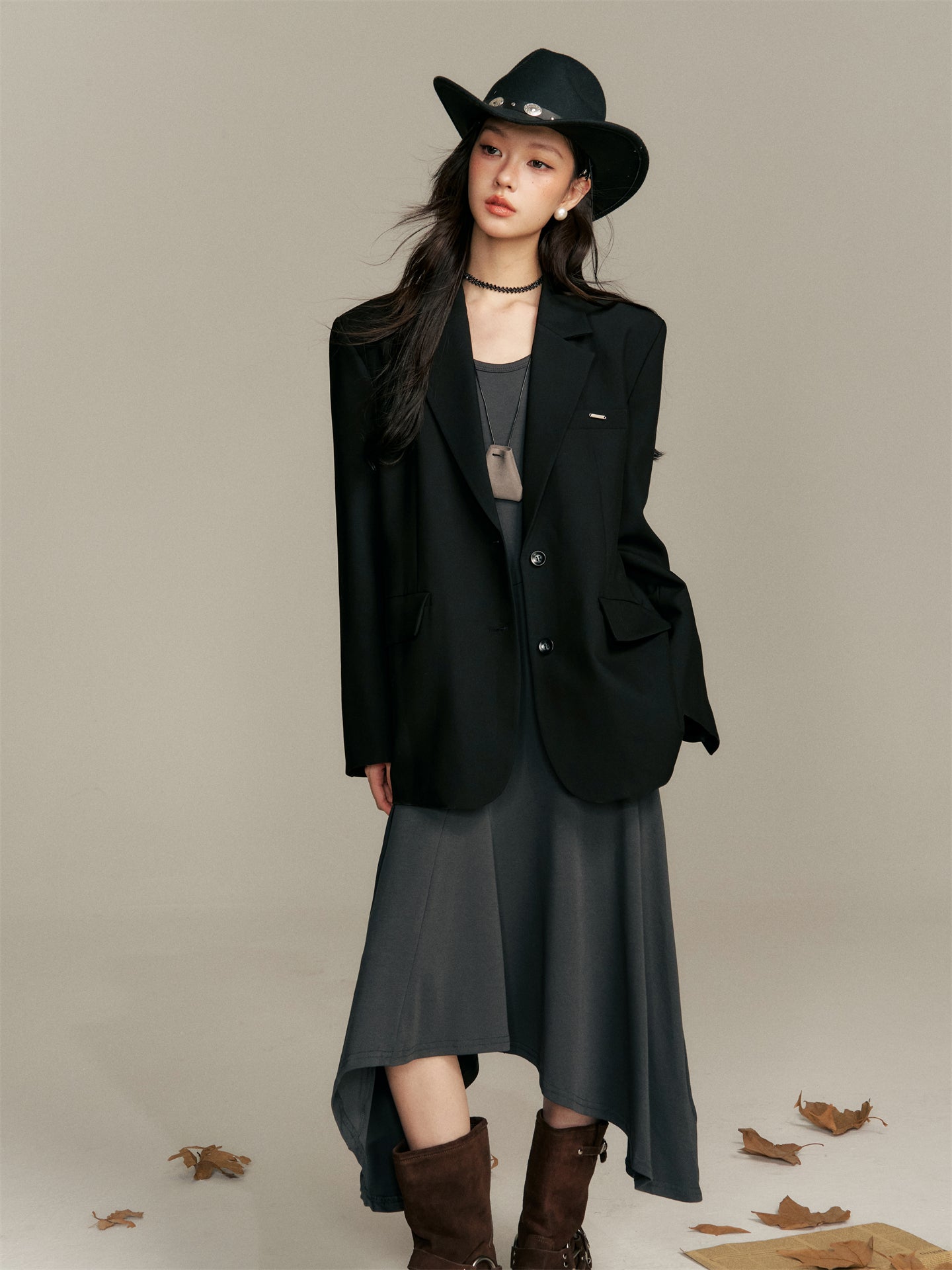 16DEWS 16D25371 Medium length suit jacket (with knitted shawl)