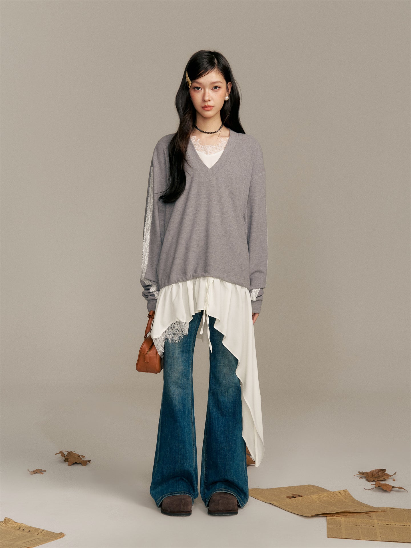 16DEWS 16D25377 Fake two piece irregular V-nec hoodie