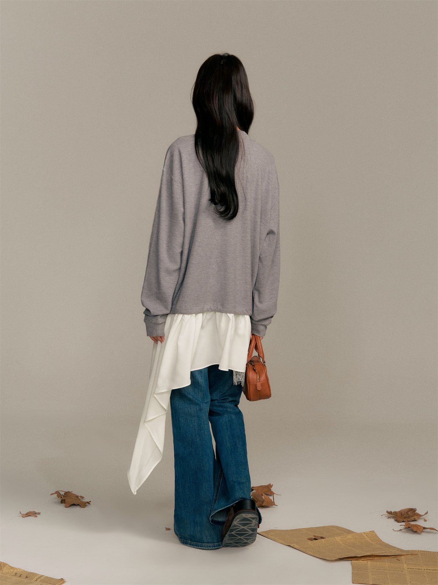 16DEWS 16D25377 Fake two piece irregular V-nec hoodie