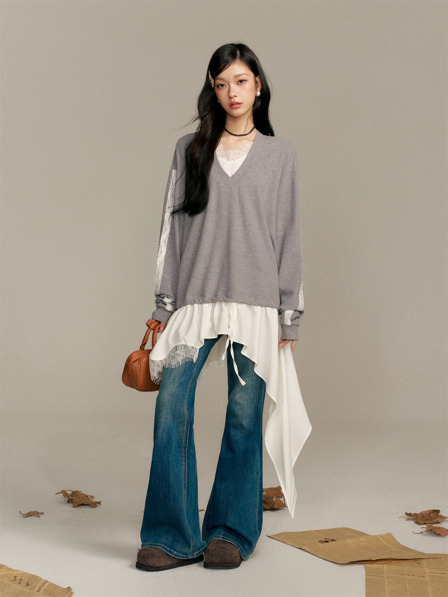 16DEWS 16D25377 Fake two piece irregular V-nec hoodie