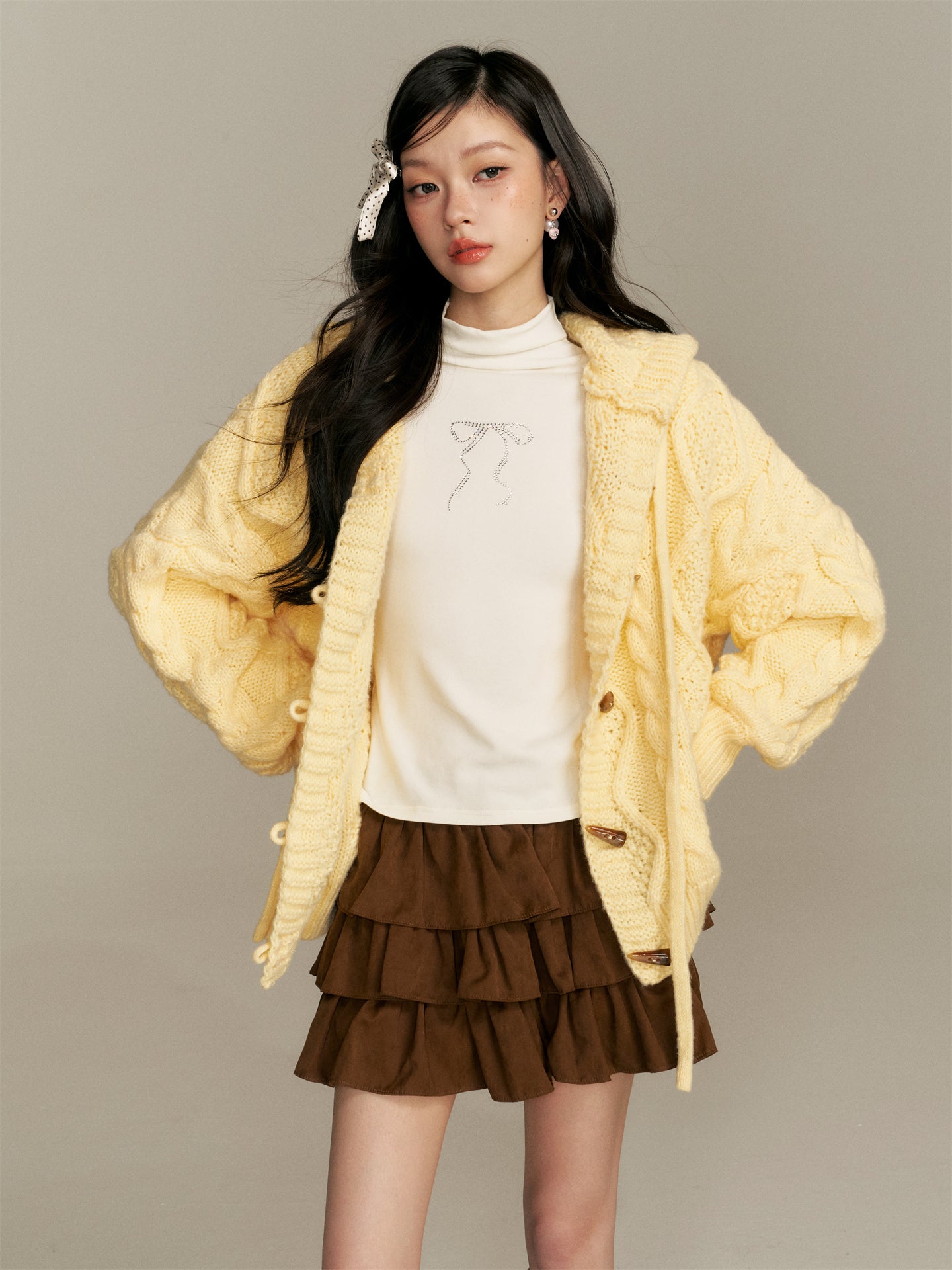 16DEWS 16D25378 Cream yellow twisted flower hooded cardigan