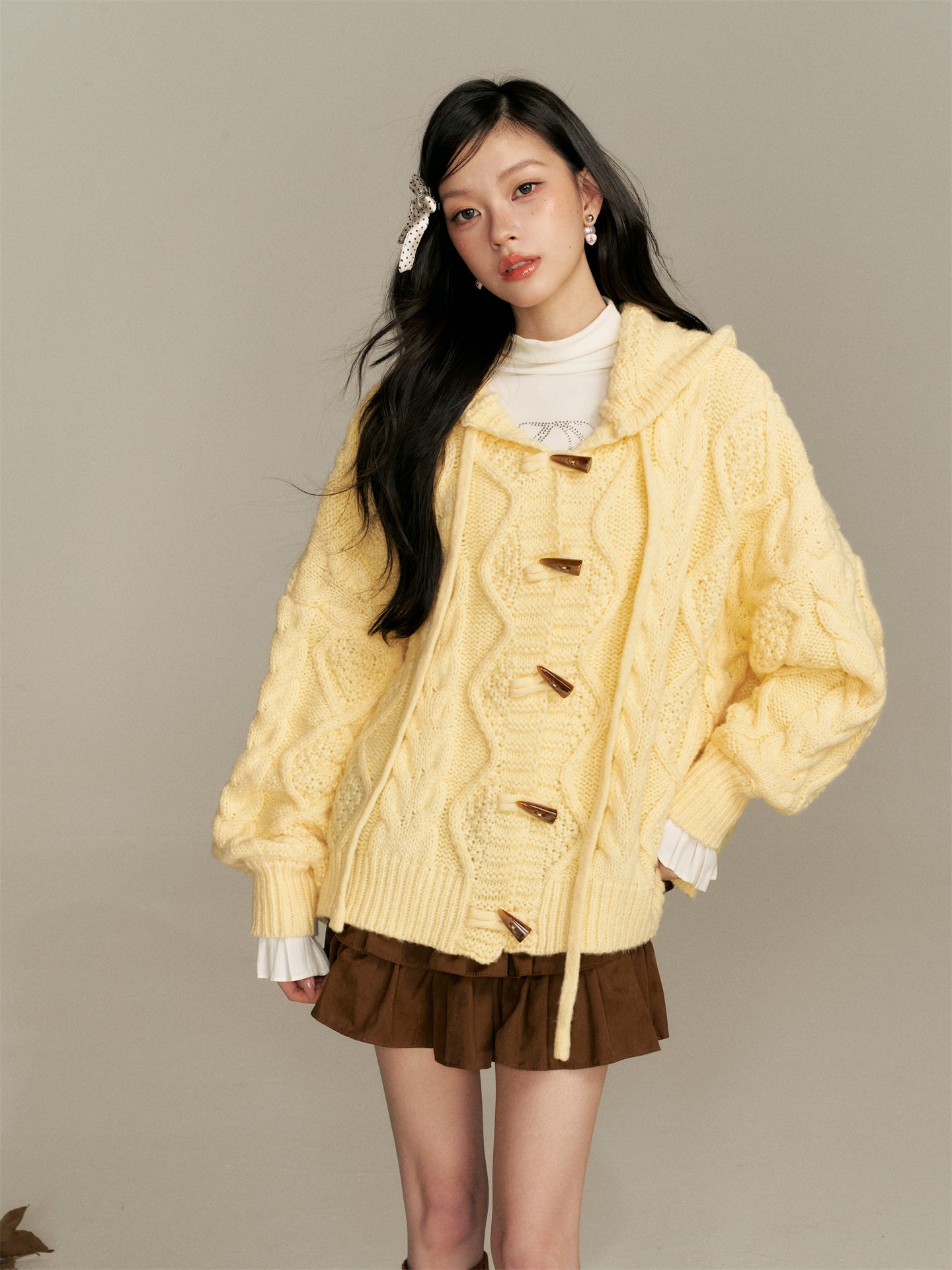 16DEWS 16D25378 Cream yellow twisted flower hooded cardigan