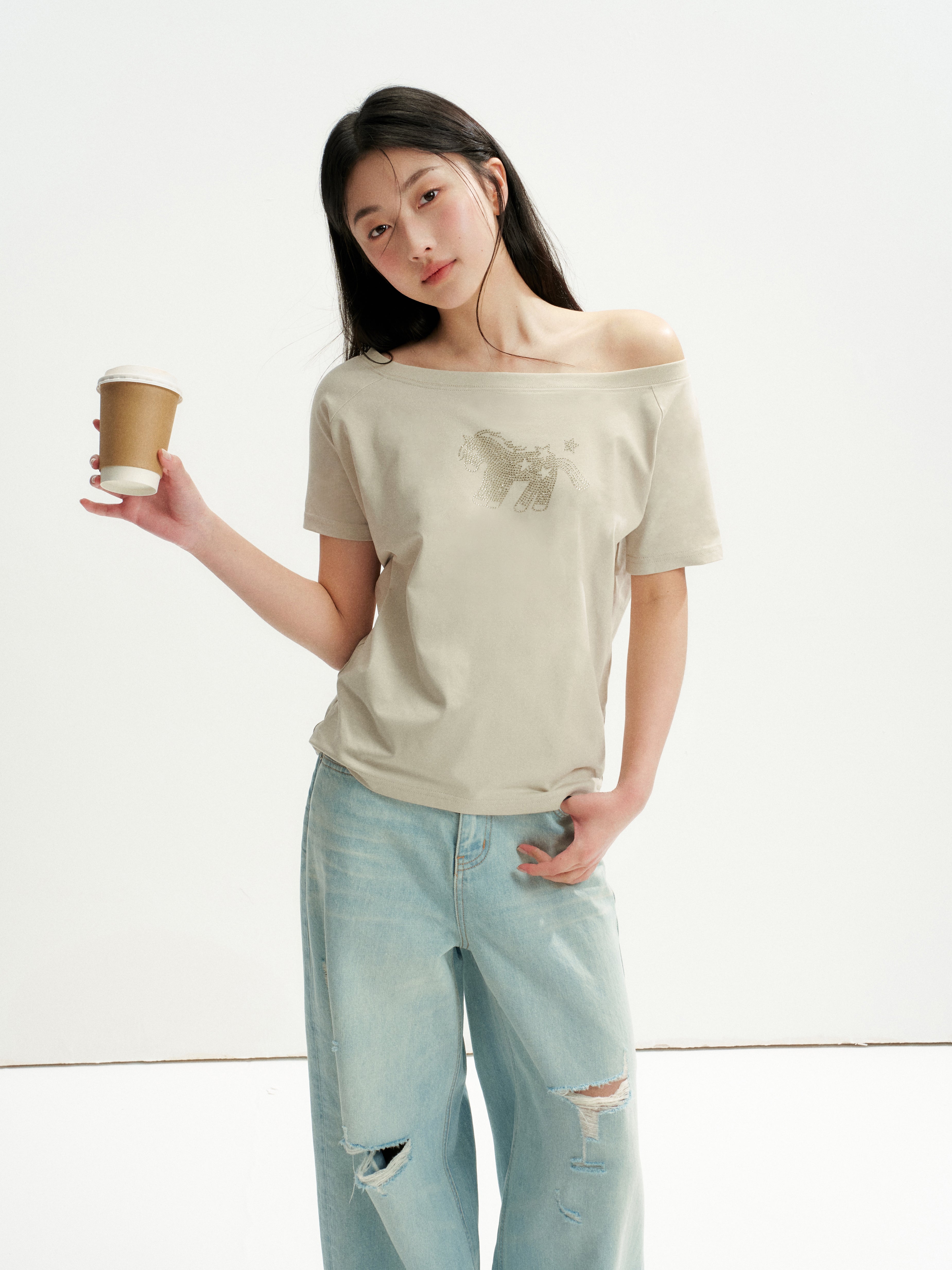 16DEWS 16D26234 Playful Hot-Fix Rhinestone Star Pony Asymmetric Short-Sleeve T-Shirt +Jeans