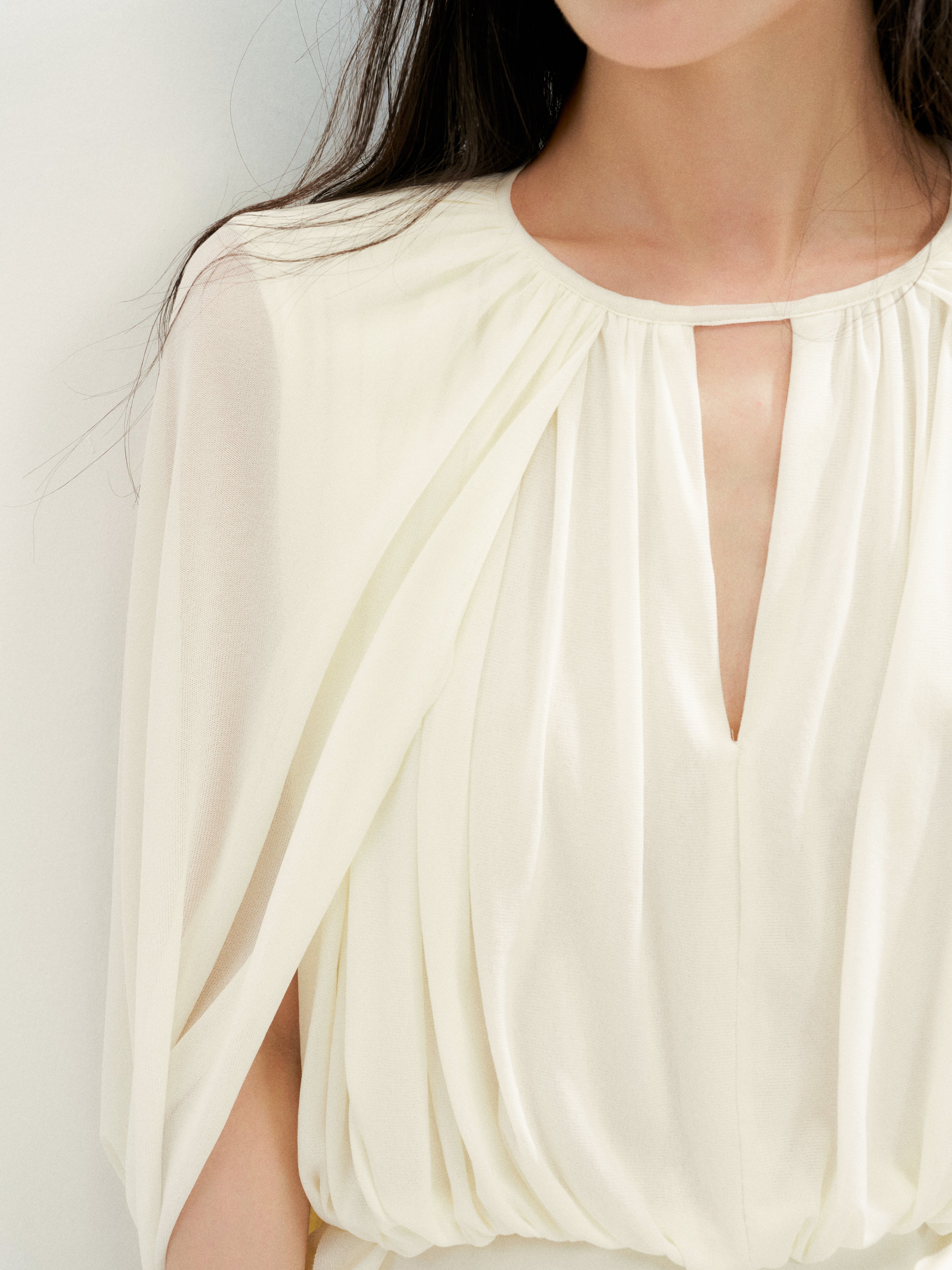 16DEWS 16D26256&16D26257 Cape-Style V-Neck Top+Tulle Spliced Pleated A-Line Skirt