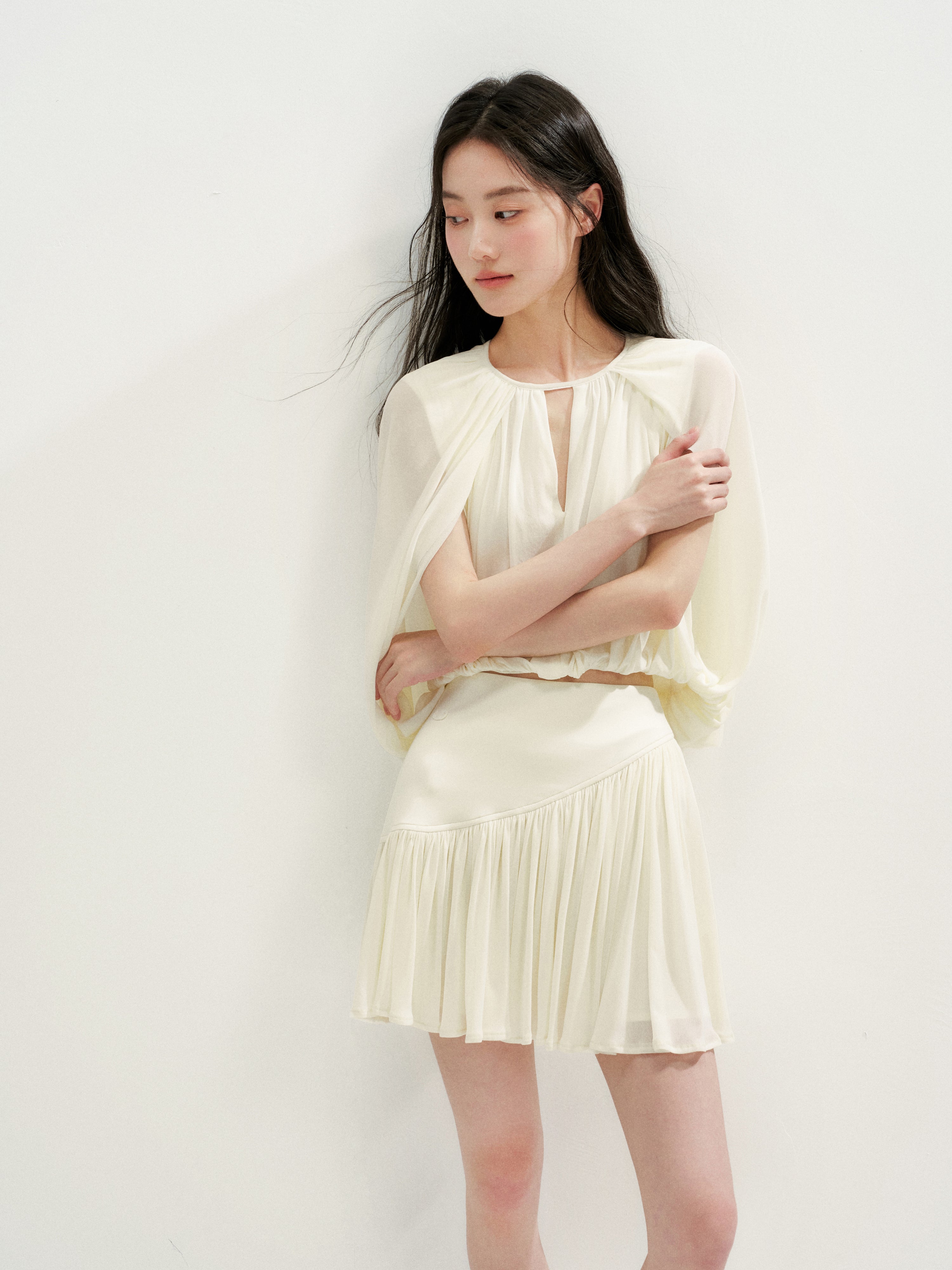 16DEWS 16D26256&16D26257 Cape-Style V-Neck Top+Tulle Spliced Pleated A-Line Skirt