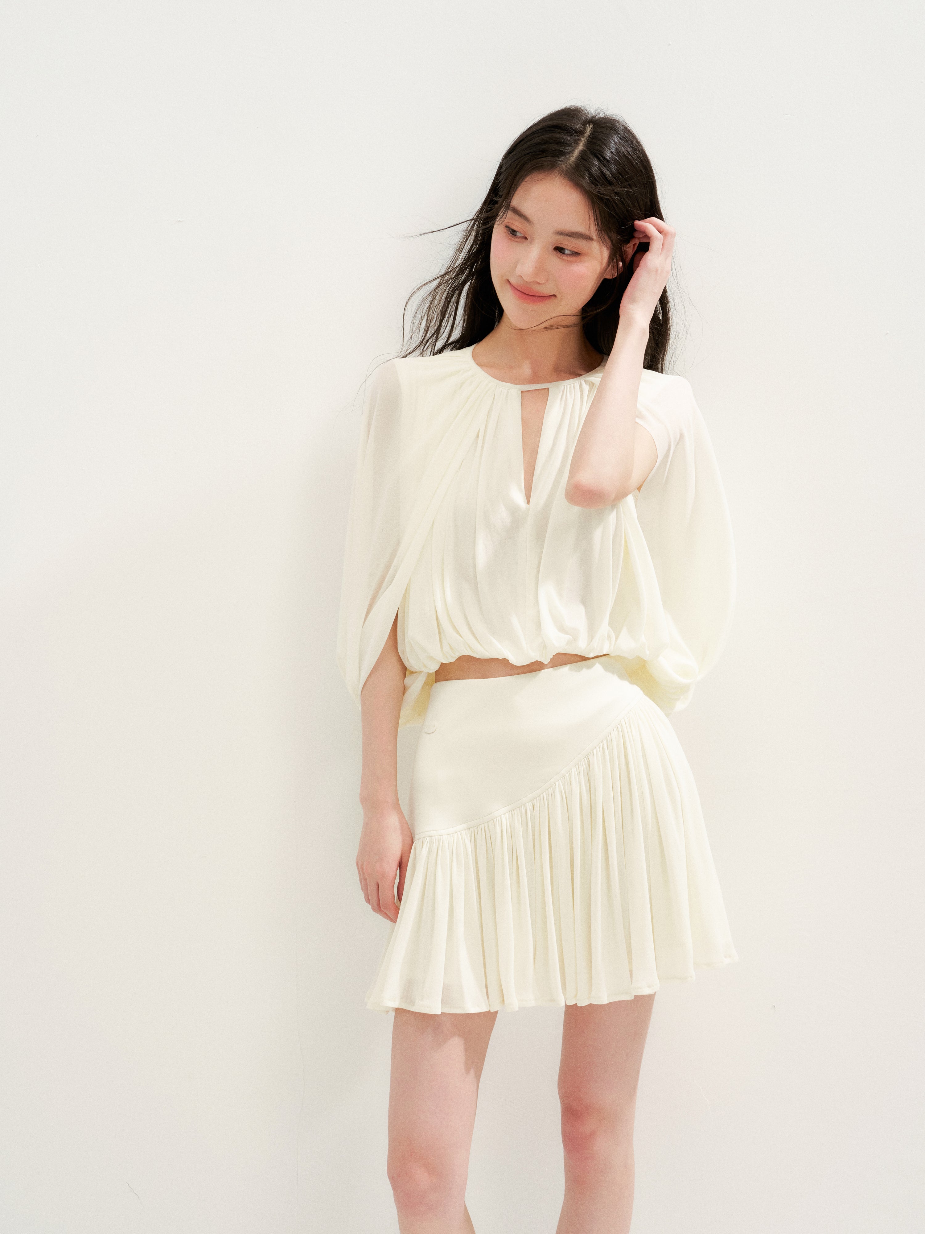16DEWS 16D26256&16D26257 Cape-Style V-Neck Top+Tulle Spliced Pleated A-Line Skirt