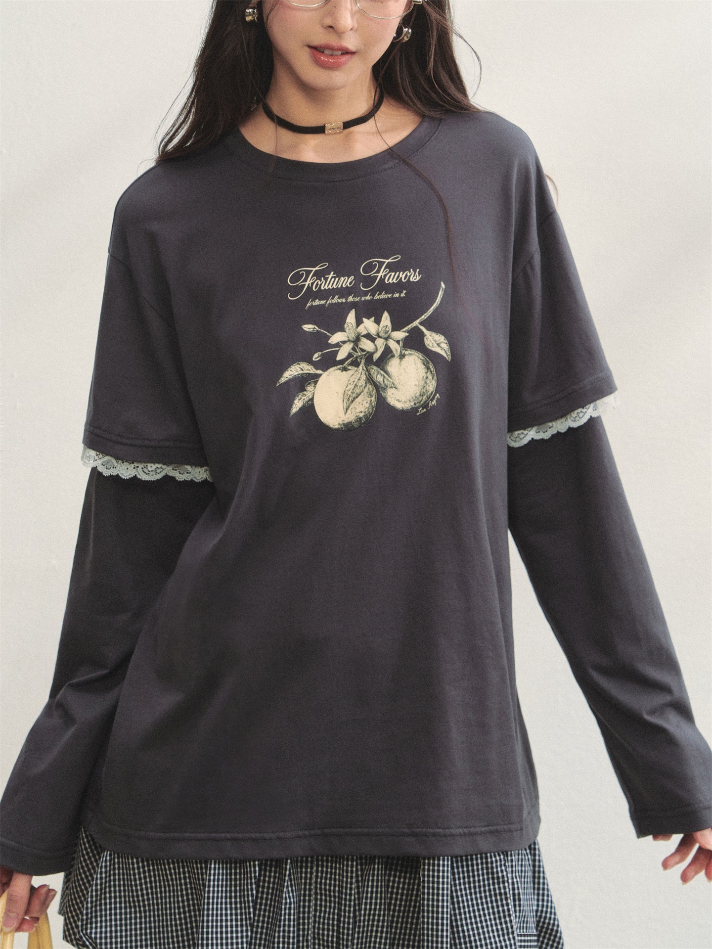 AsGony ASG25297 Fruit print fake two piece lace splicing T