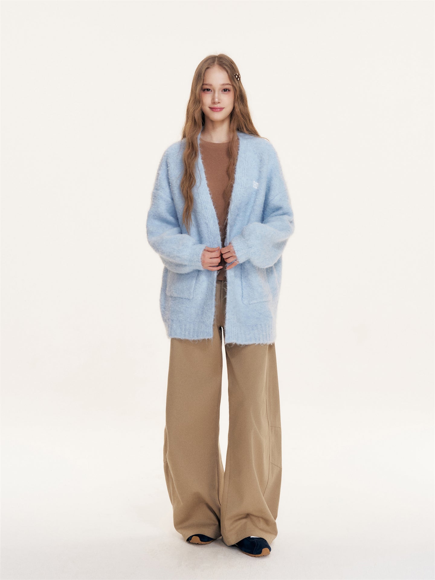 16DEWS 16D25412 Fluffy fur long sleeved V-neck knitted cardigan