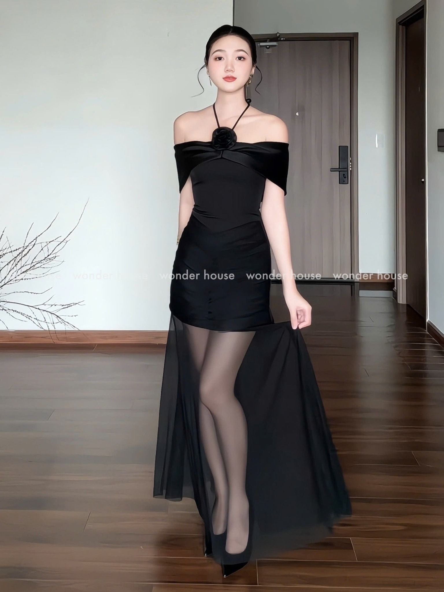 WONDER HOUSE Kamila Dress