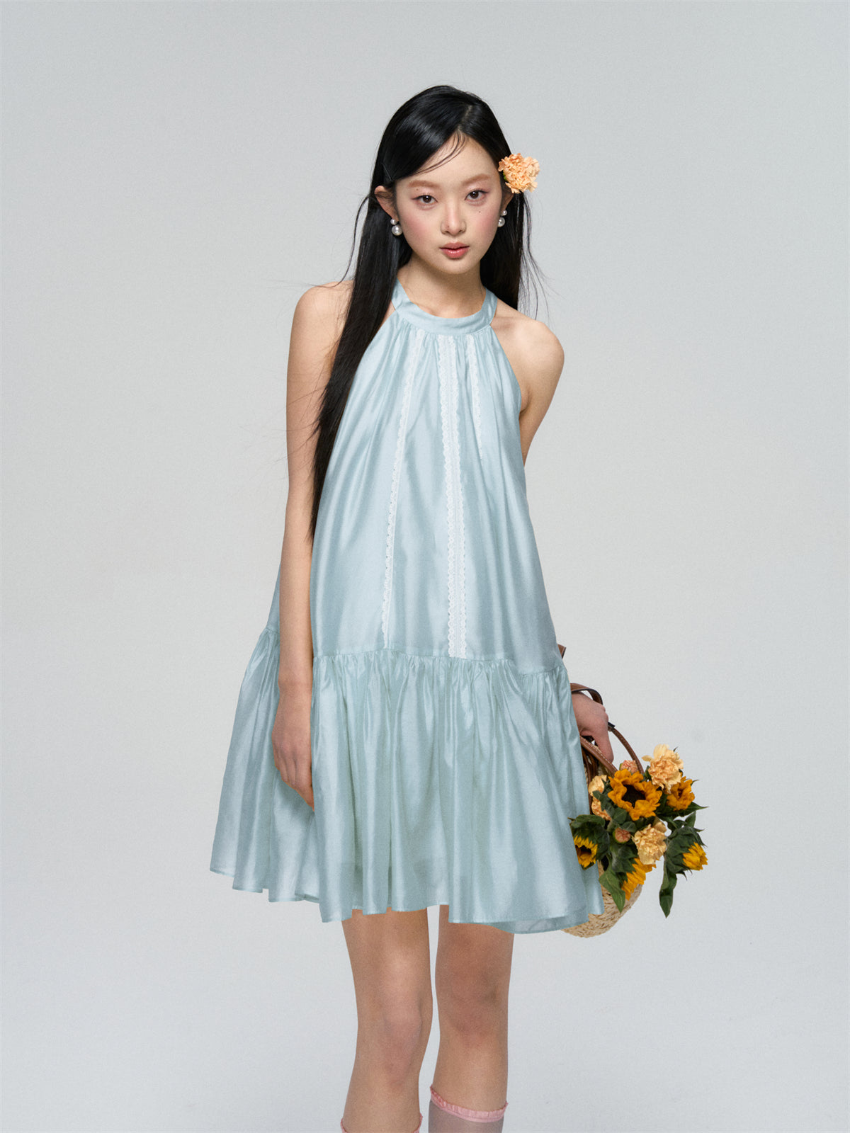 AsGony ASG25092 Hanging neck fluffy lace dress (2color)