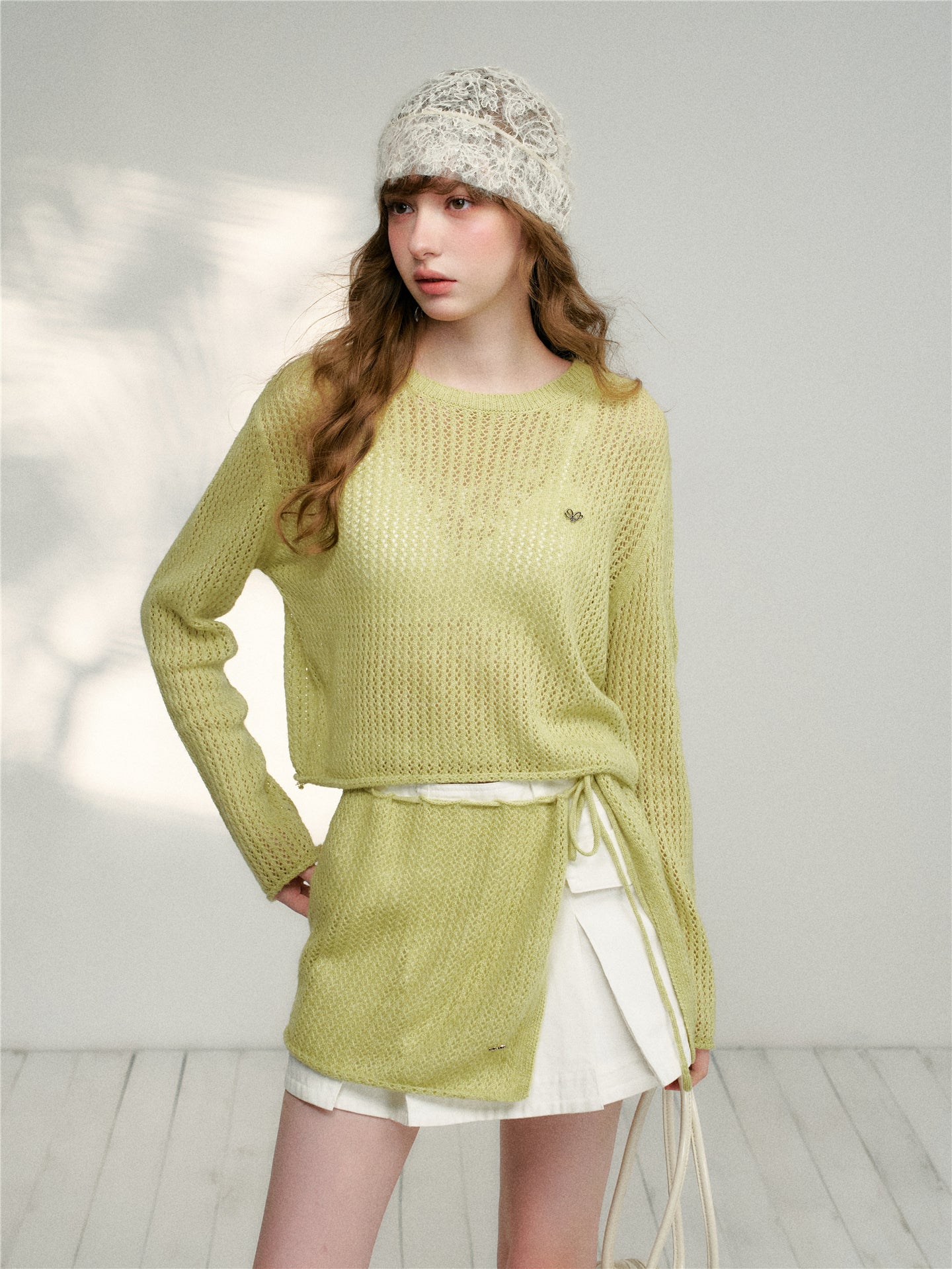 16DEWS 16D26078 Lace-up circular-neck knitted top (with shawl)