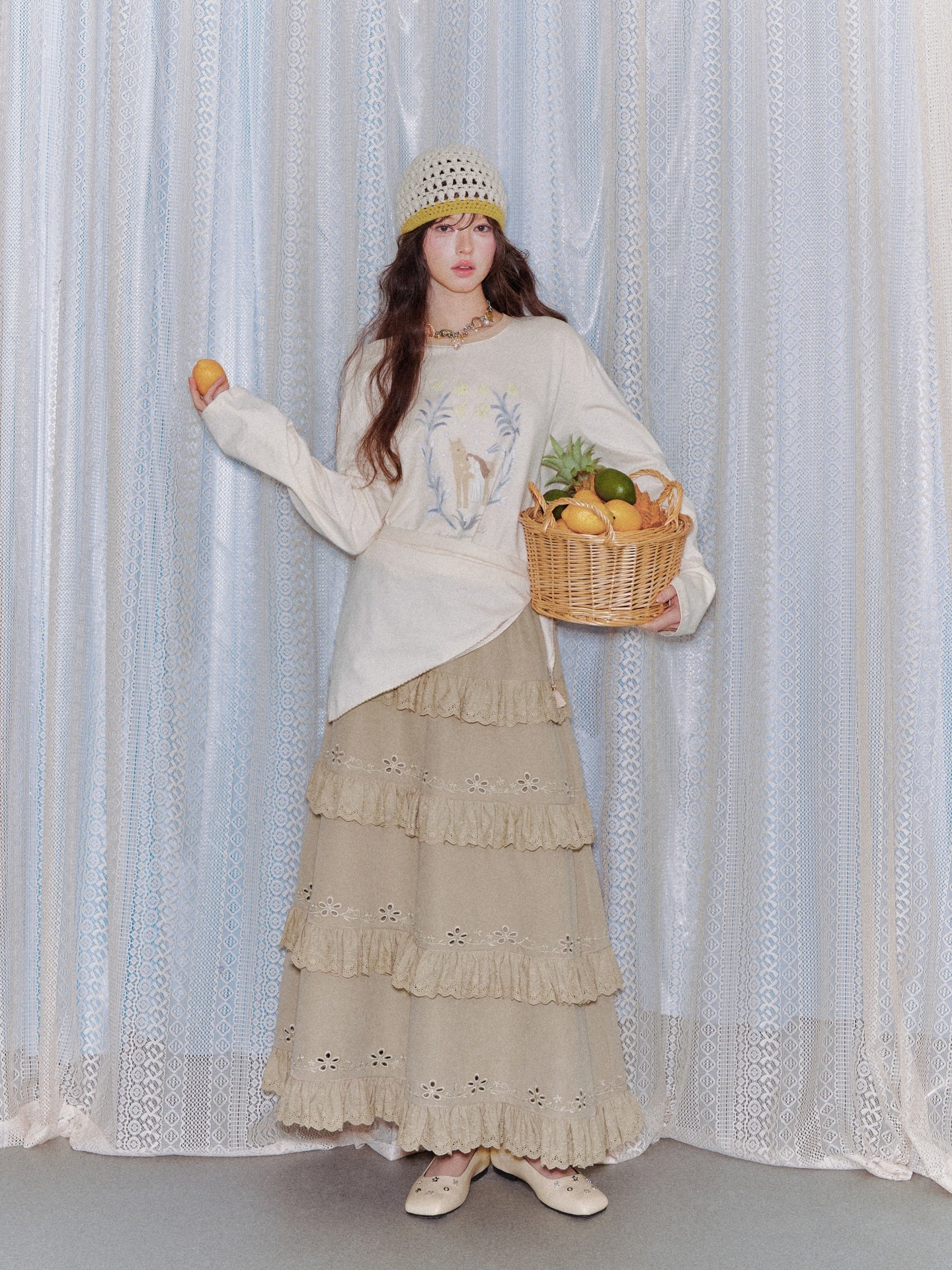 AsGony ASG26036 Vintage lace embroidered half length skirt