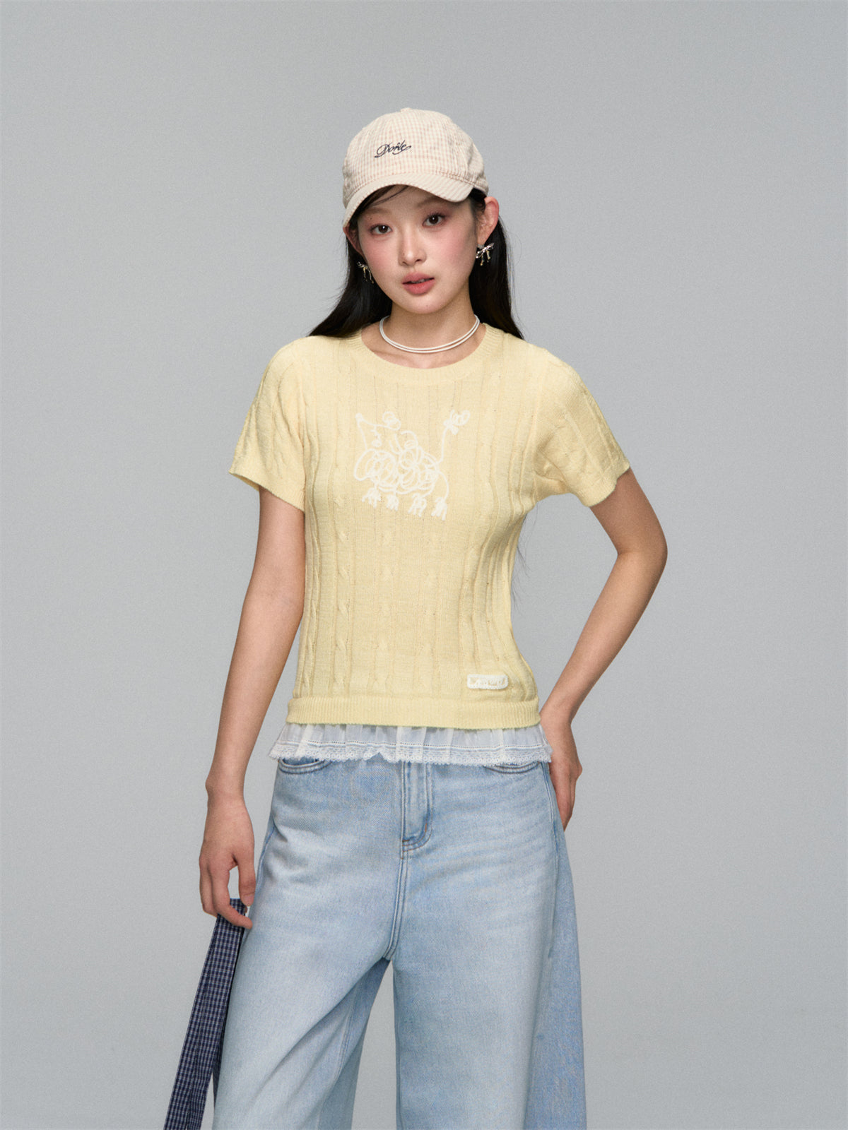 AsGony ASG25146 Puppy embroidered patchwork lace knit top (2color)