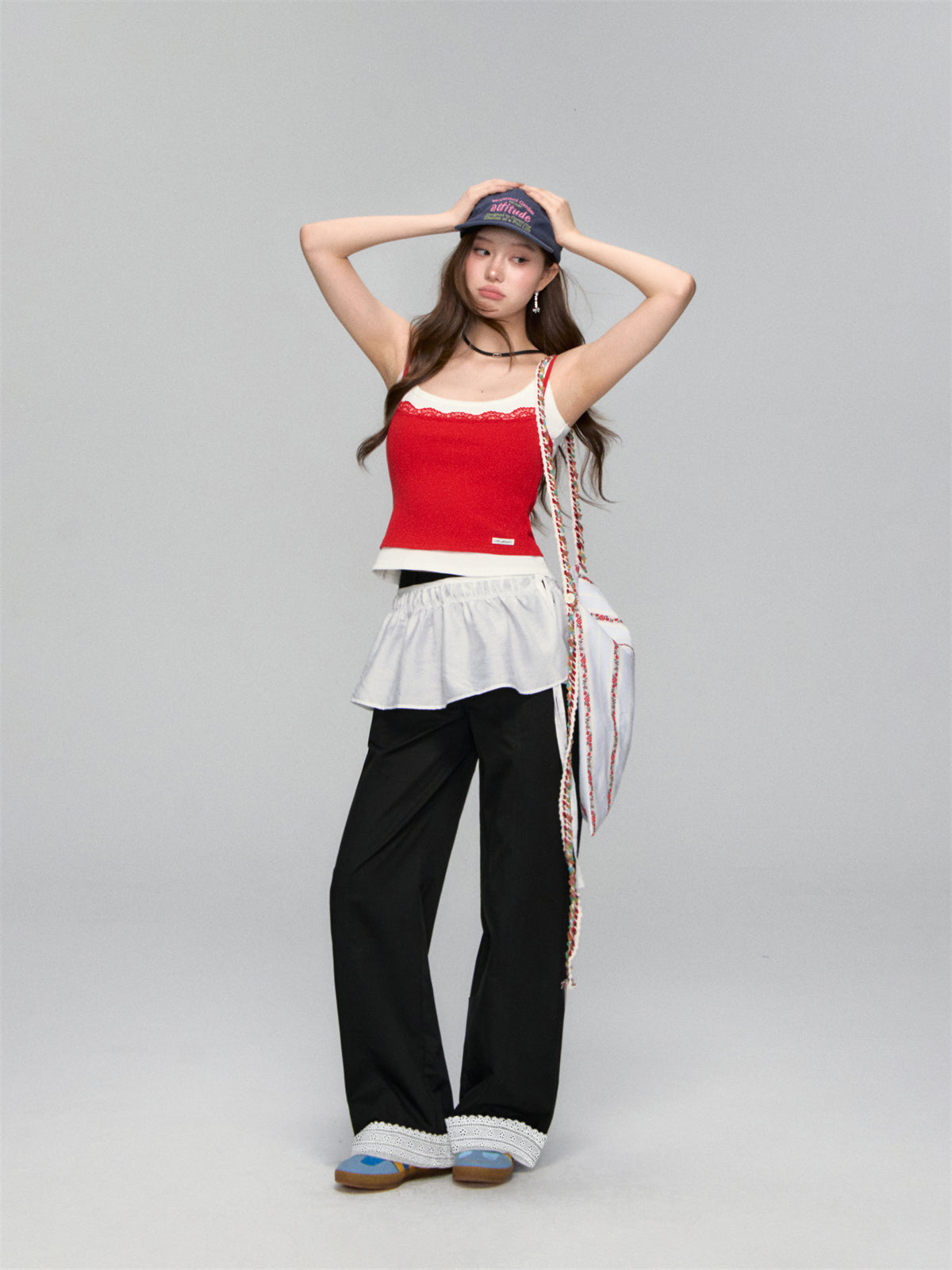 AsGony ASG25154 Fake two-piece lace patchwork camisole vest (2color)