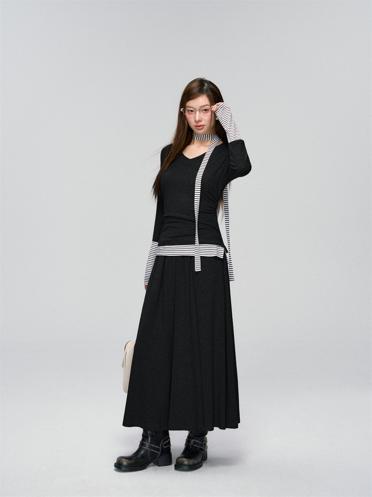 AsGony ASG25008&ASG25009 Slim fit V-neck ribbon base top + skirt set