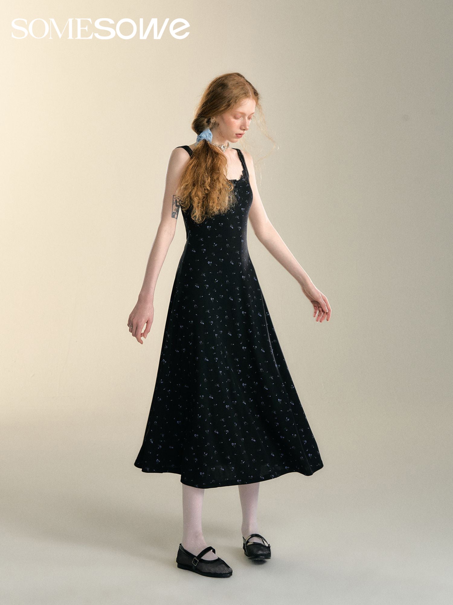 SOMESOWE S2407086 Holiday style vest dress
