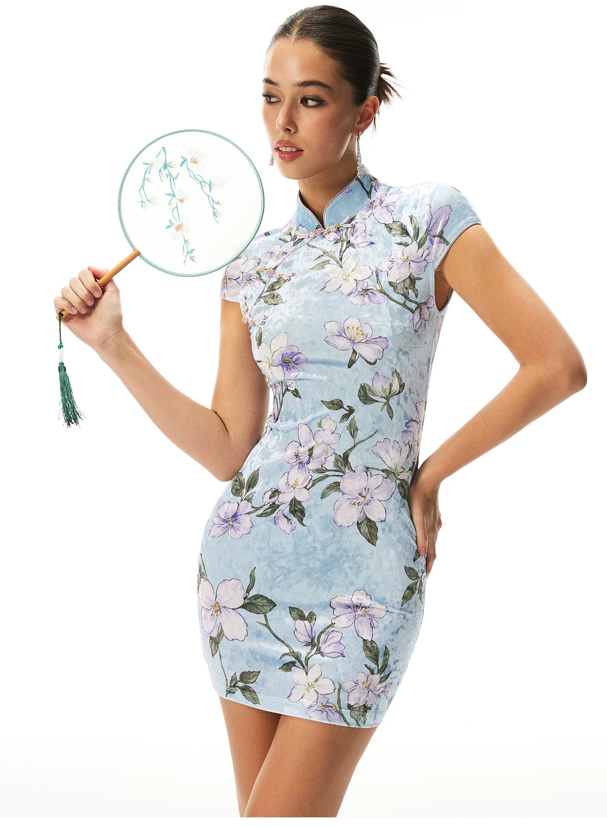 FIND YA WINGS Fresh Blue Velvet Mini Cheongsam