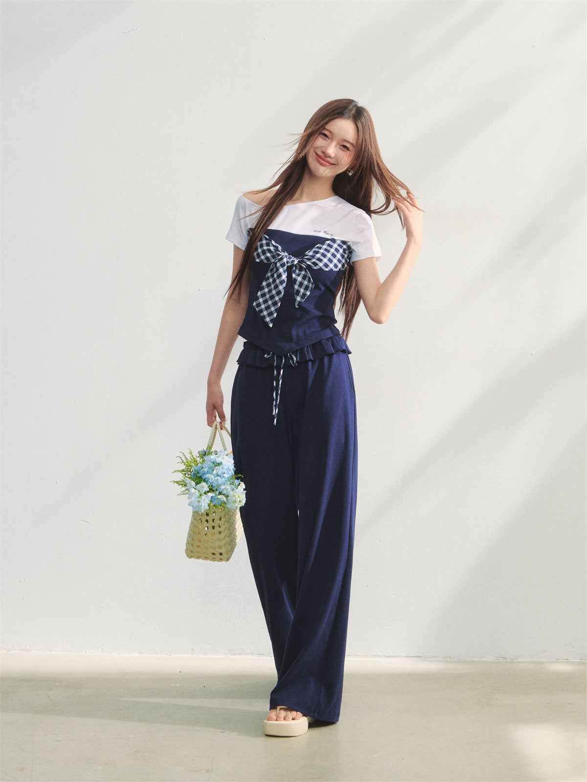 AsGony ASG25207&ASG25208 Grid tied slim fit top+sports pants (2color)