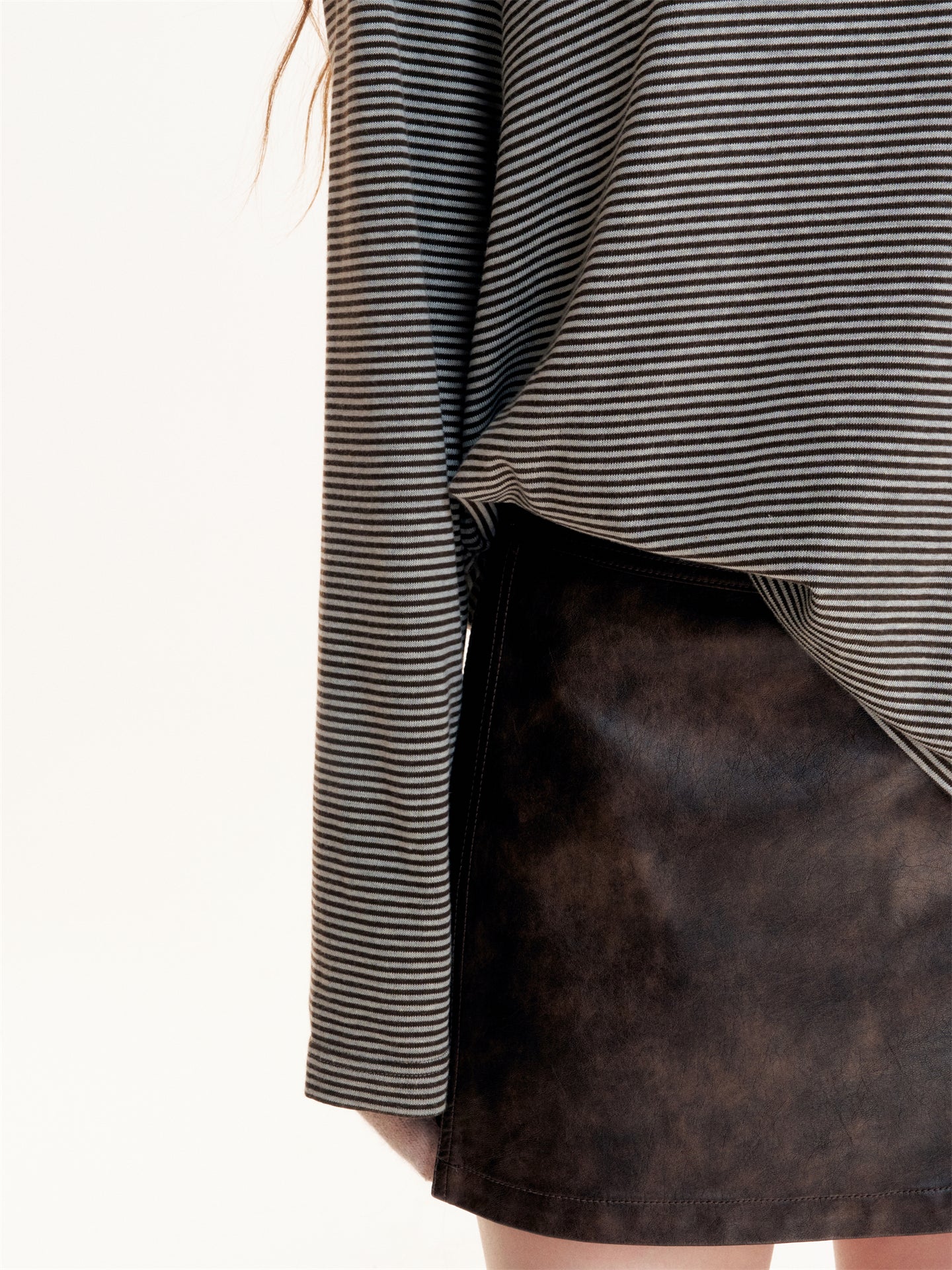 16DEWS 16D25403 Dog print double-layer collar design striped top