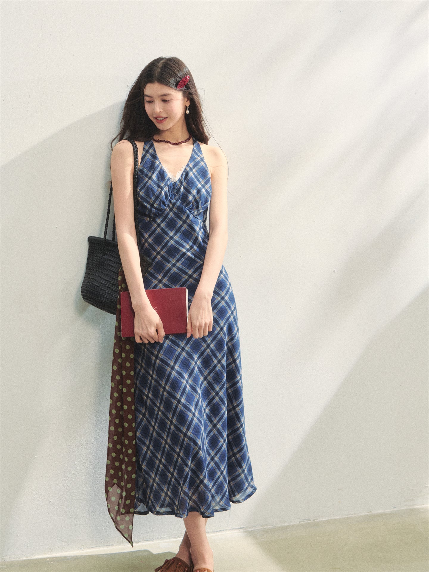 AsGony ASG25262 V-neck lace checkered halter dress