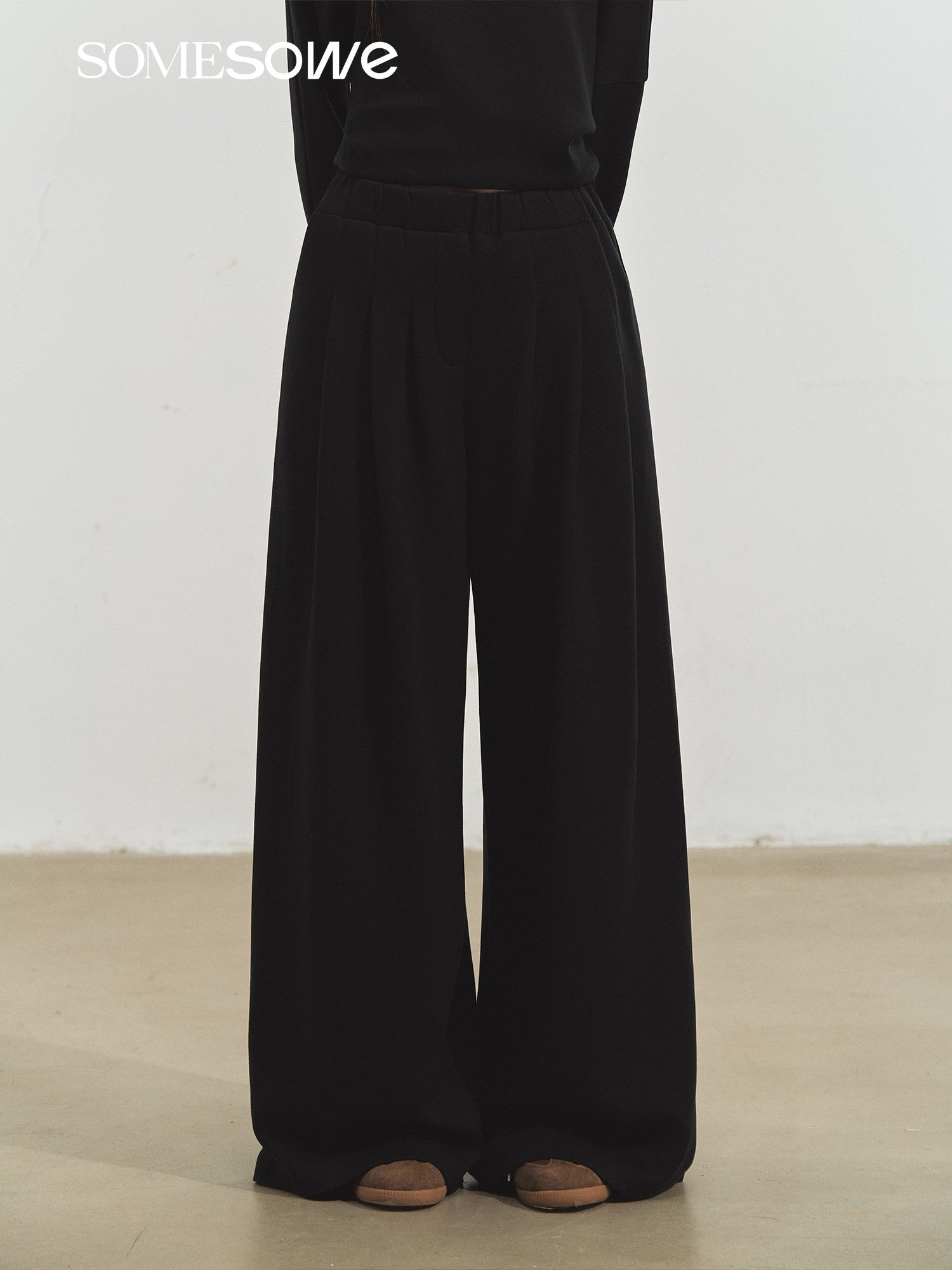 SOMESOWE S2508212&S2508213 Off shoulder irregular top + pants set