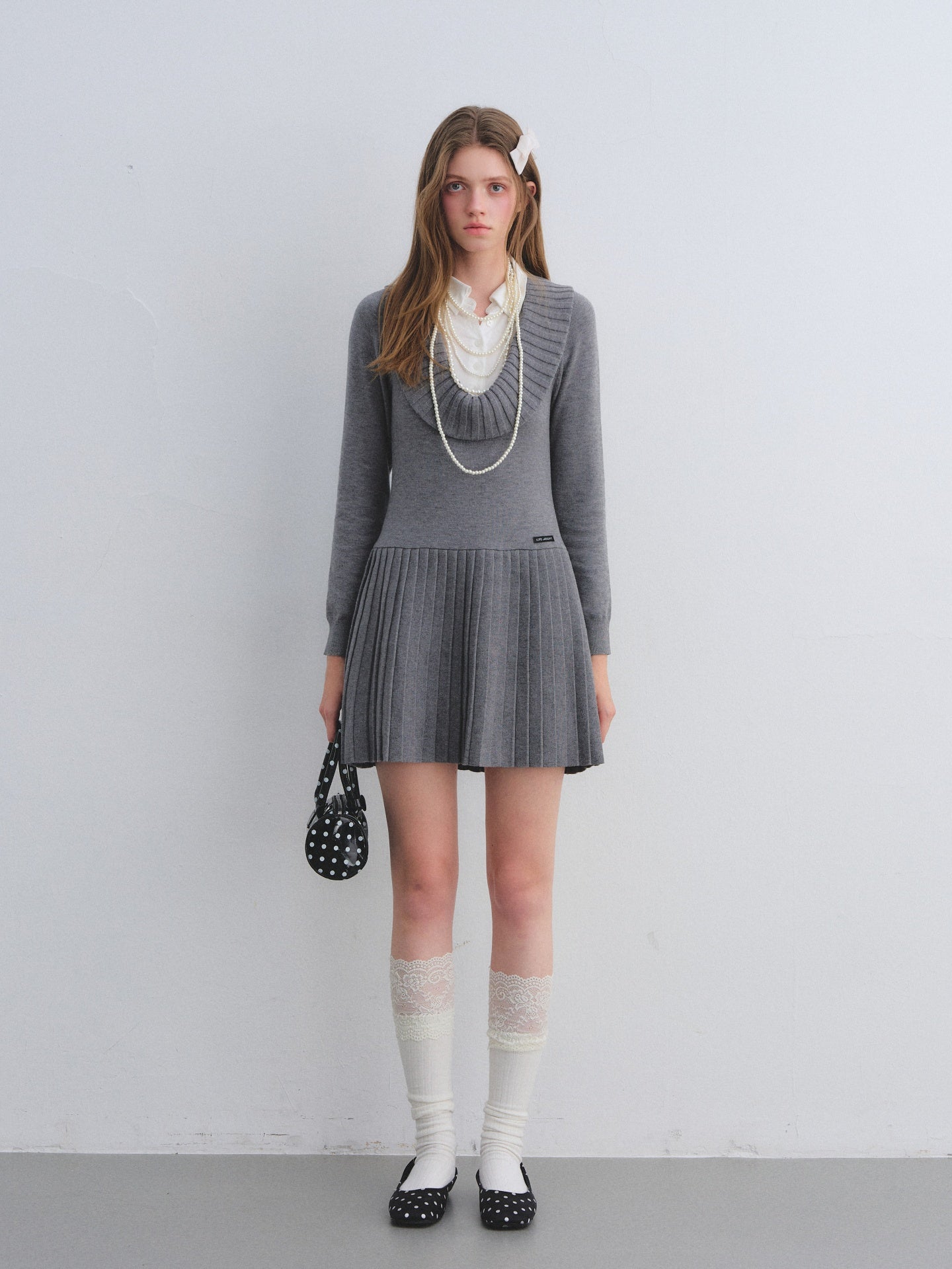 AsGony ASG25682 Fake two-piece collared pleated dress