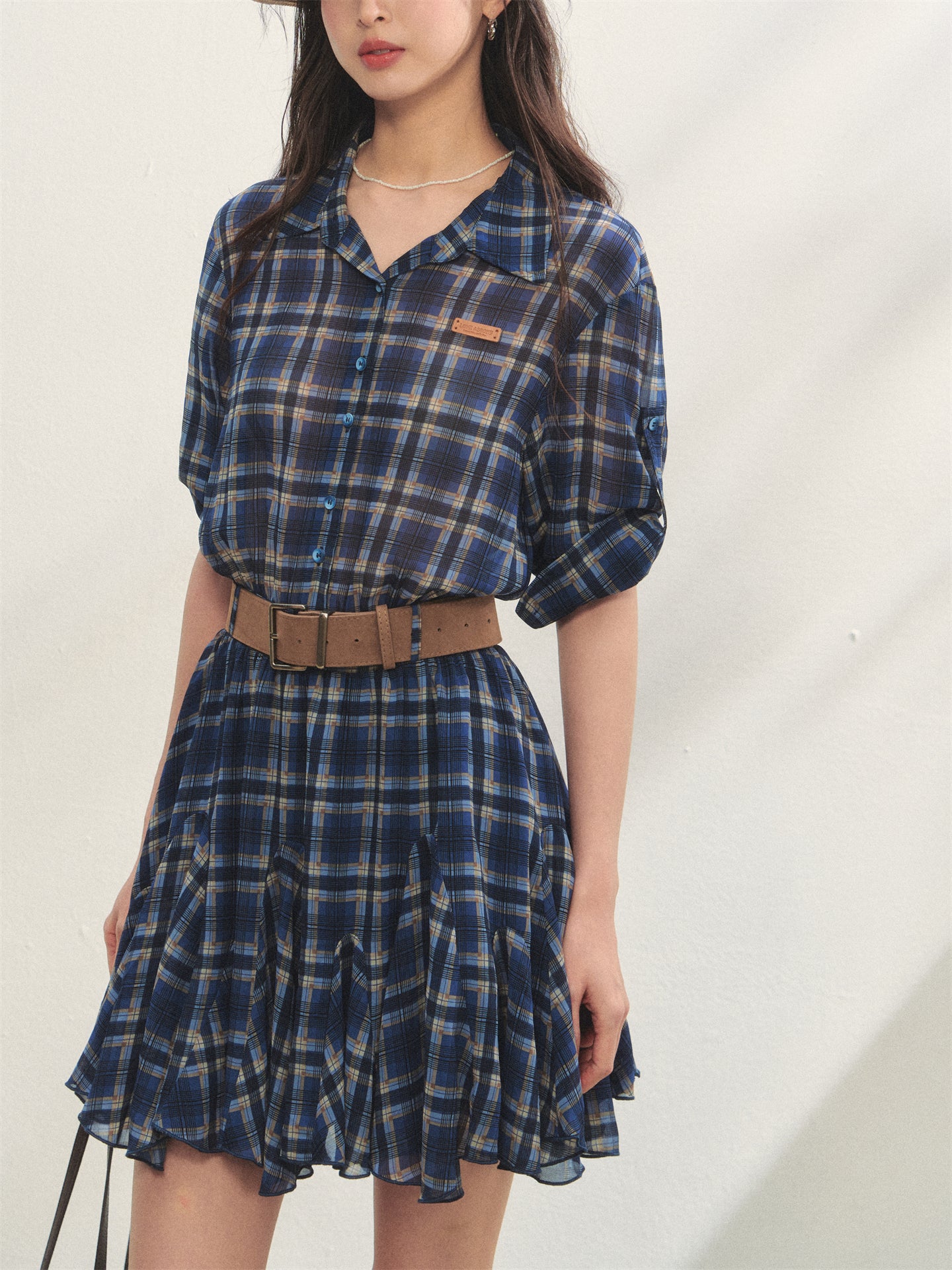 AsGony ASG25260 Plaid waist cinched long sleeved shirt dress