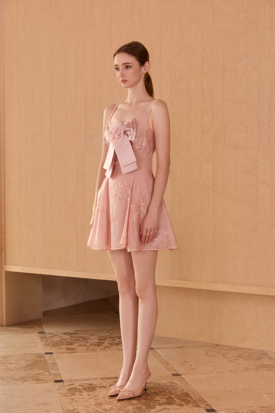 Wardrobes by chen Embroidered pink bow tie dress