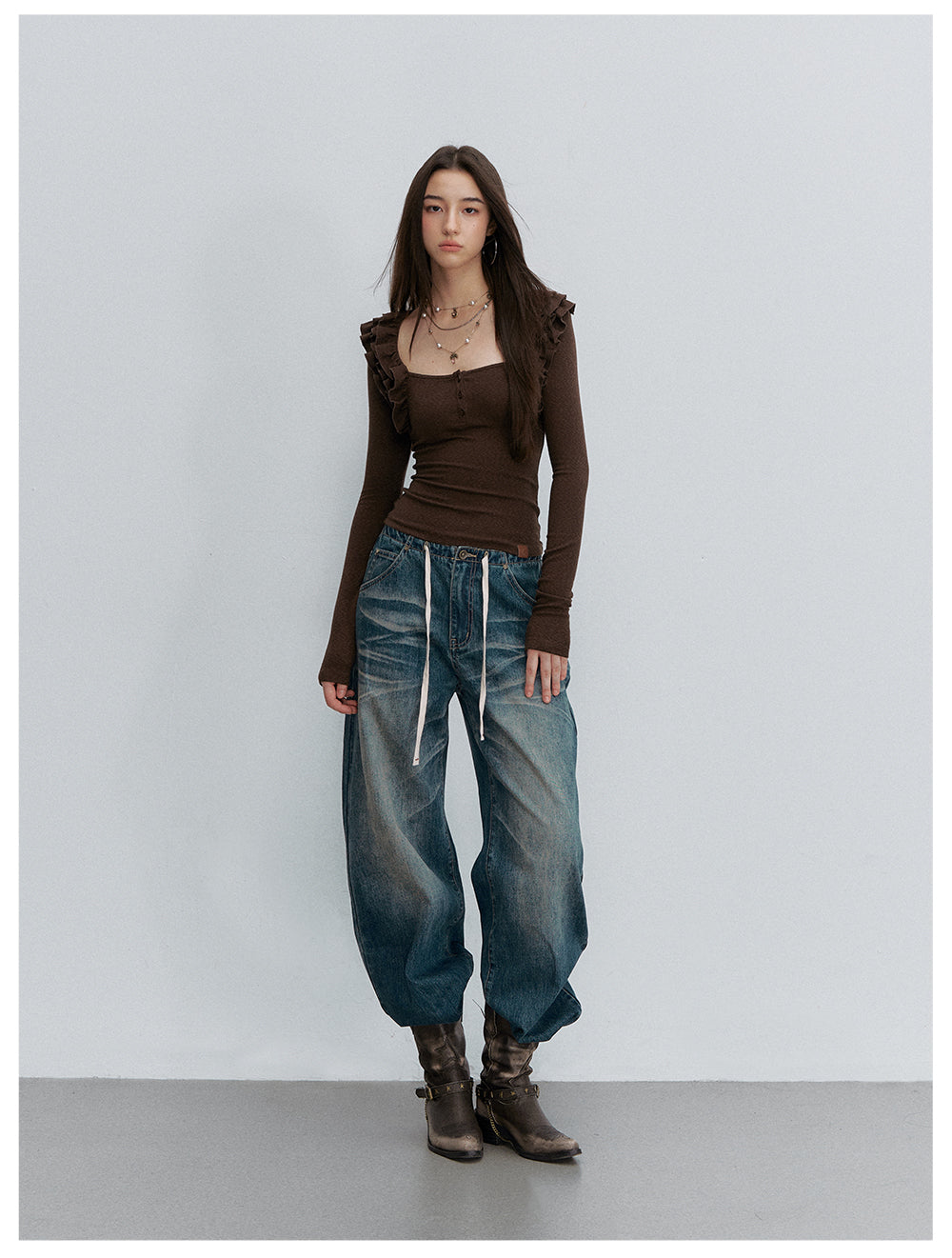 VIA PITTI VIACT6256 Ruched Ruffle-Trim Fitted Top