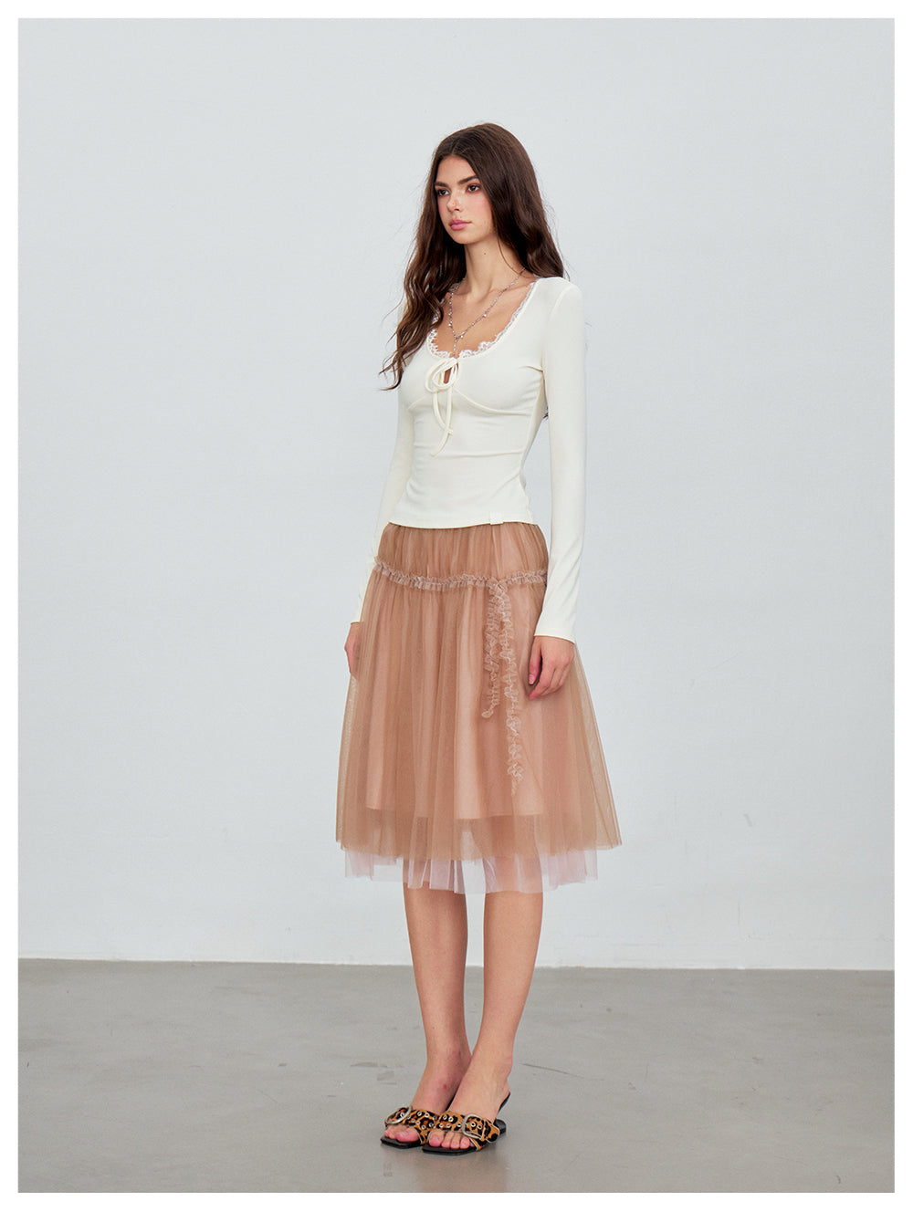 VIA PITTI VIACS6290 Lace-Trimmed Tulle Midi Skirt